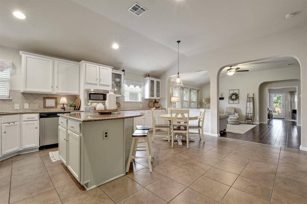 590 Bayou Bend DR, Buda, TX 78610