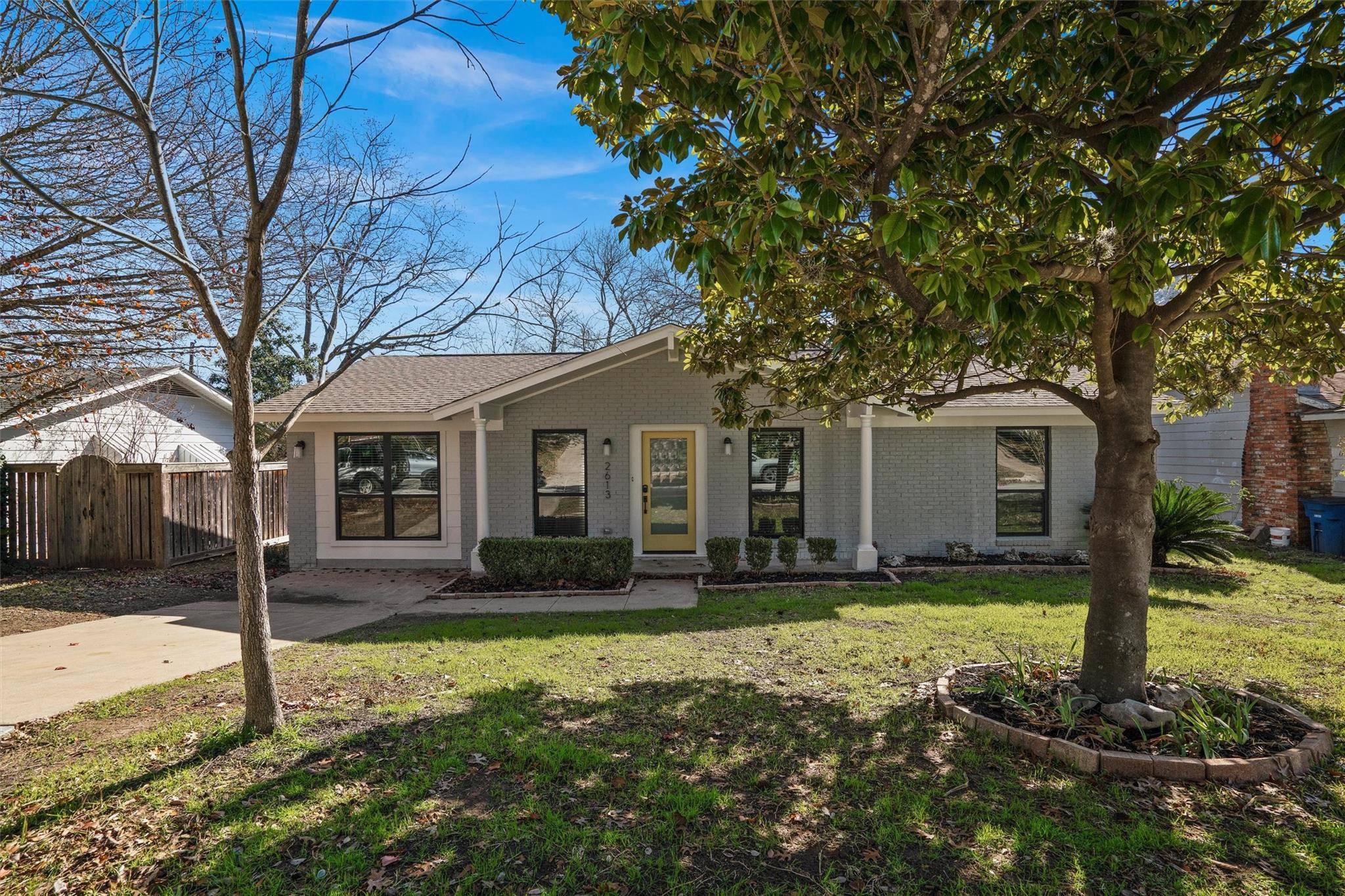 2613 Carnarvon LN, Austin, TX 78704