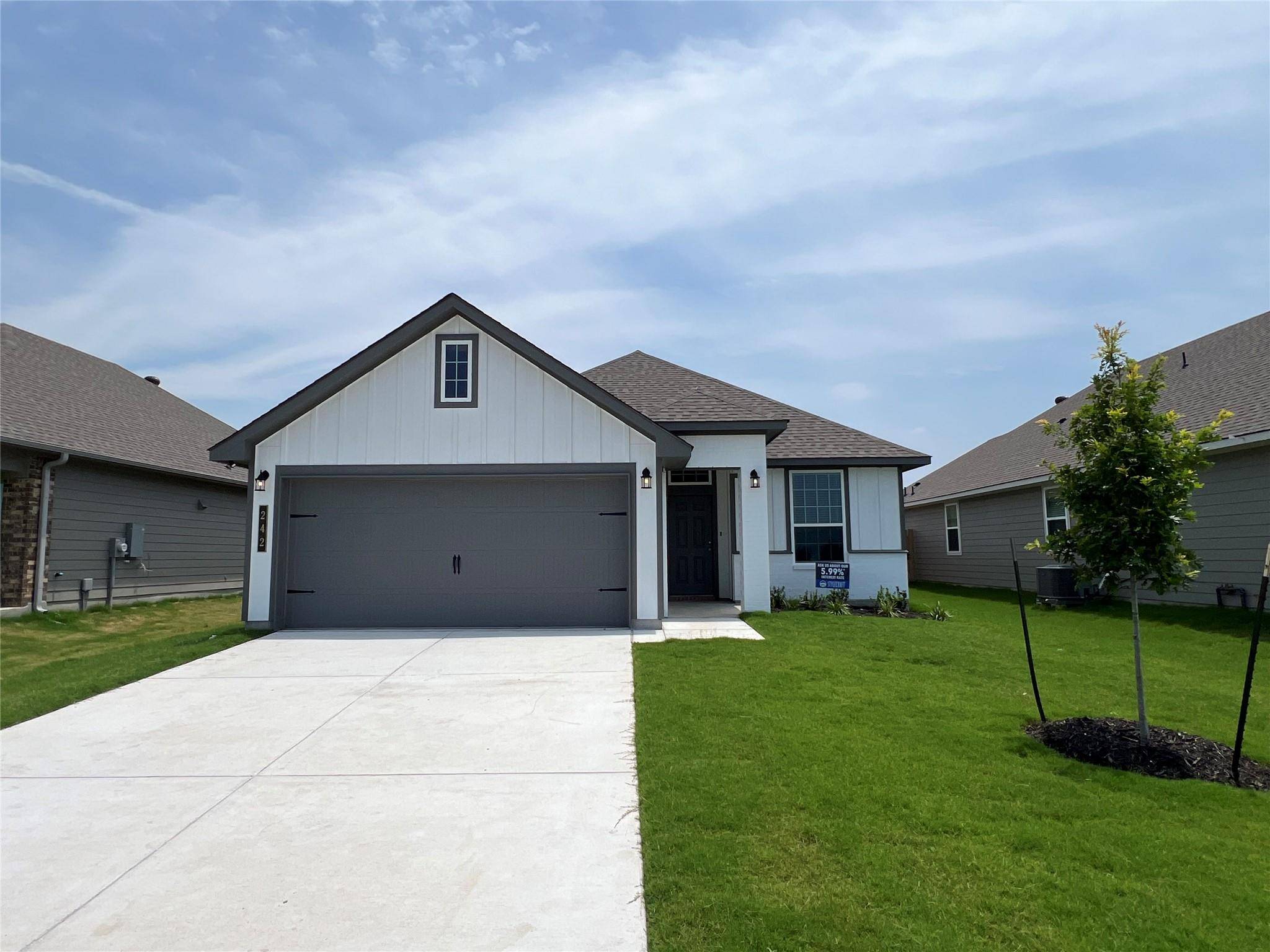 242 Boatright BLVD, Jarrell, TX 76537