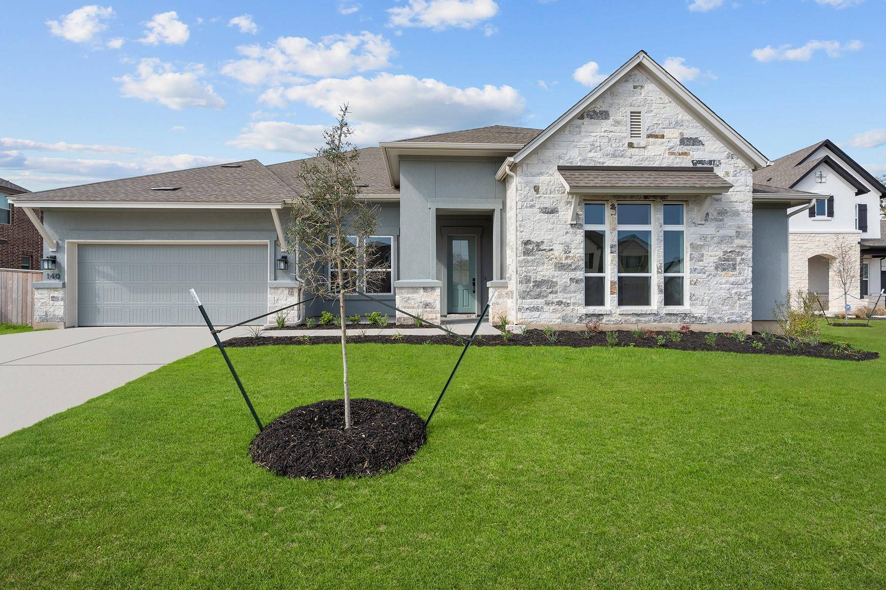 140 Robert Brown LN, Bastrop, TX 78602