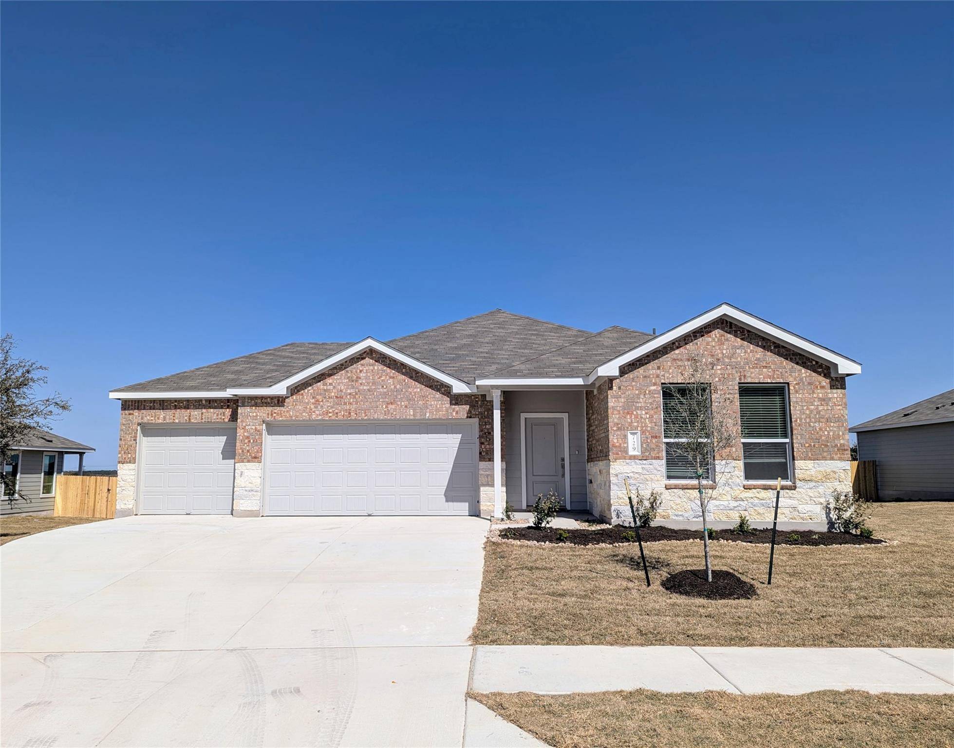 729 Bobby Lou LN, Copperas Cove, TX 76522