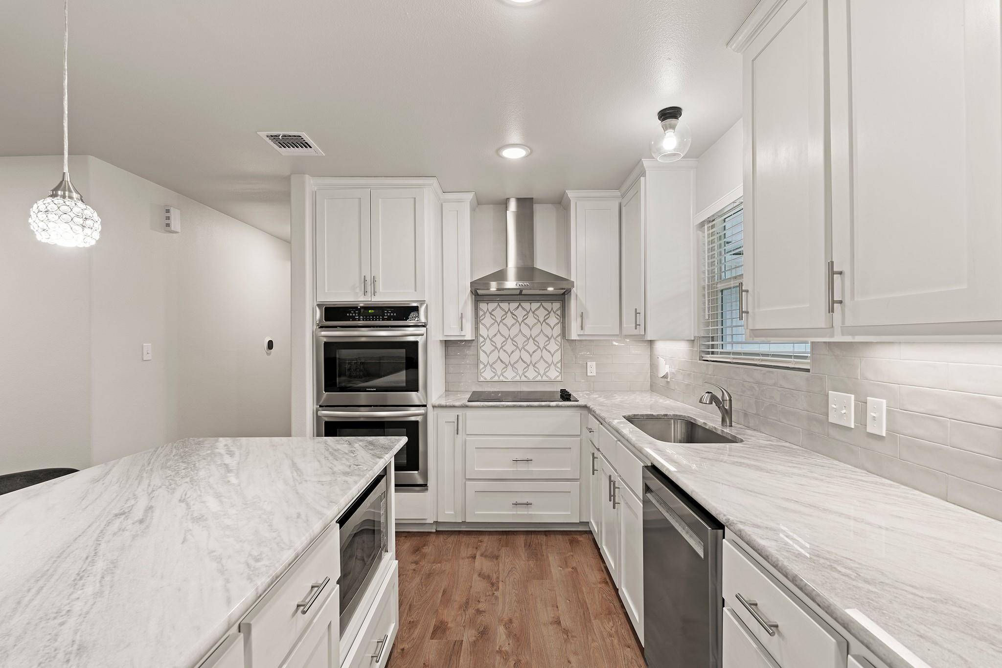 2205 Murray Ave, Rockdale, TX 76567