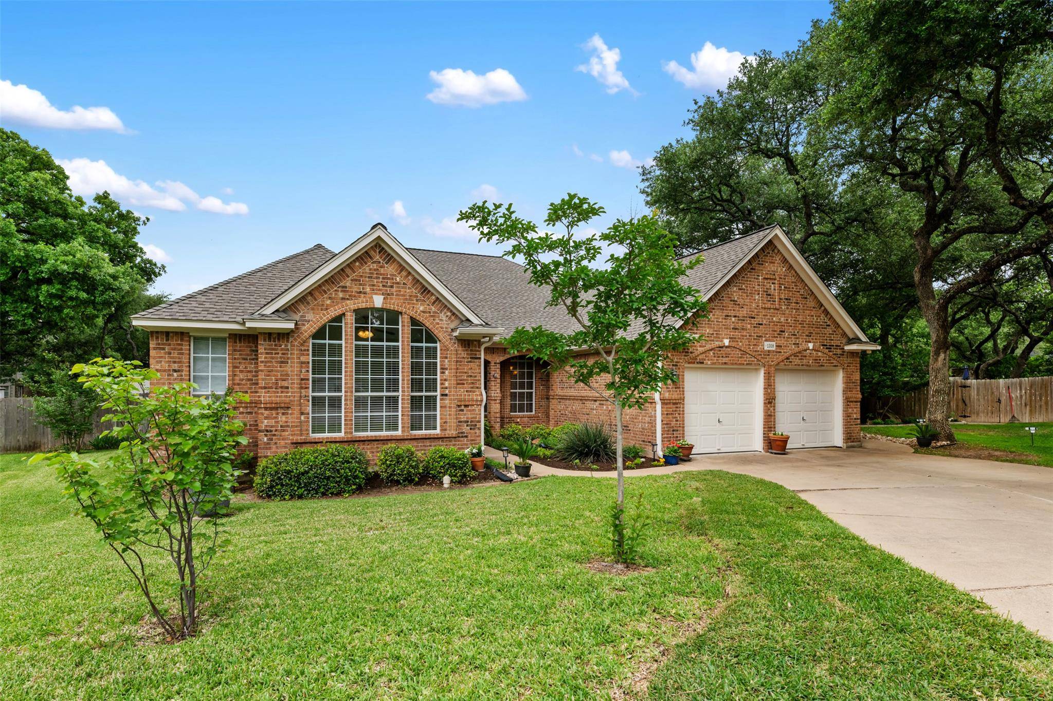 1308 Brianna CT, Cedar Park, TX 78613