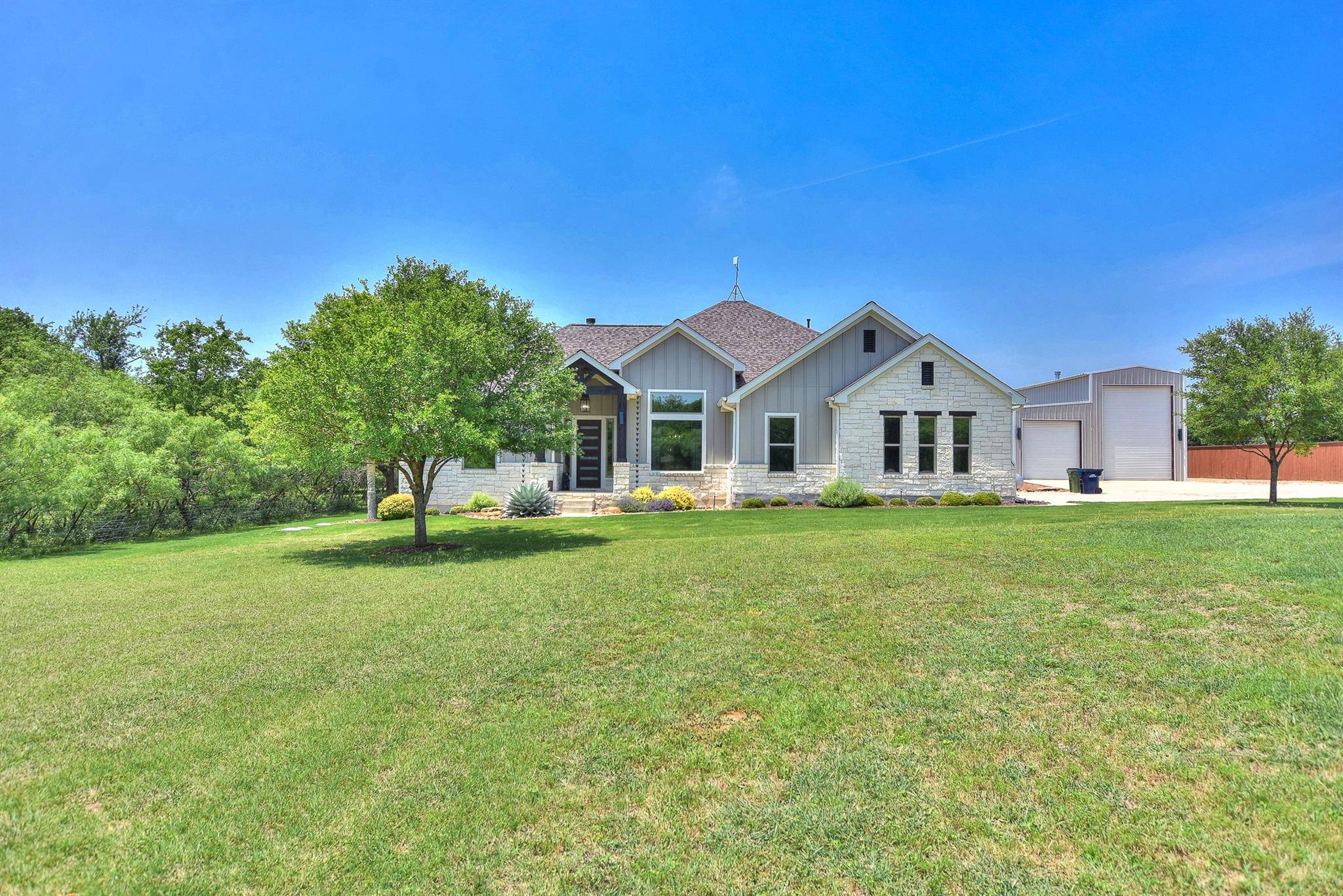 501 Eastview DR, Georgetown, TX 78626