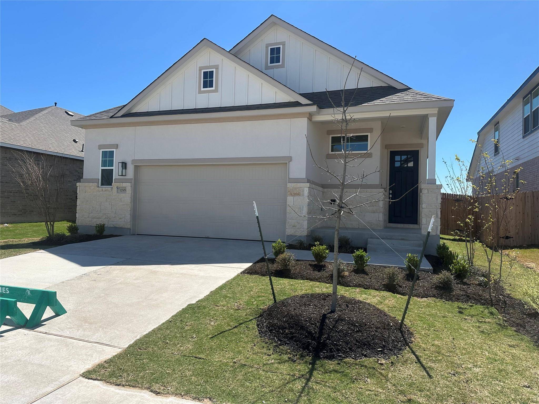 12509 Toucan TRL, Manor, TX 78653