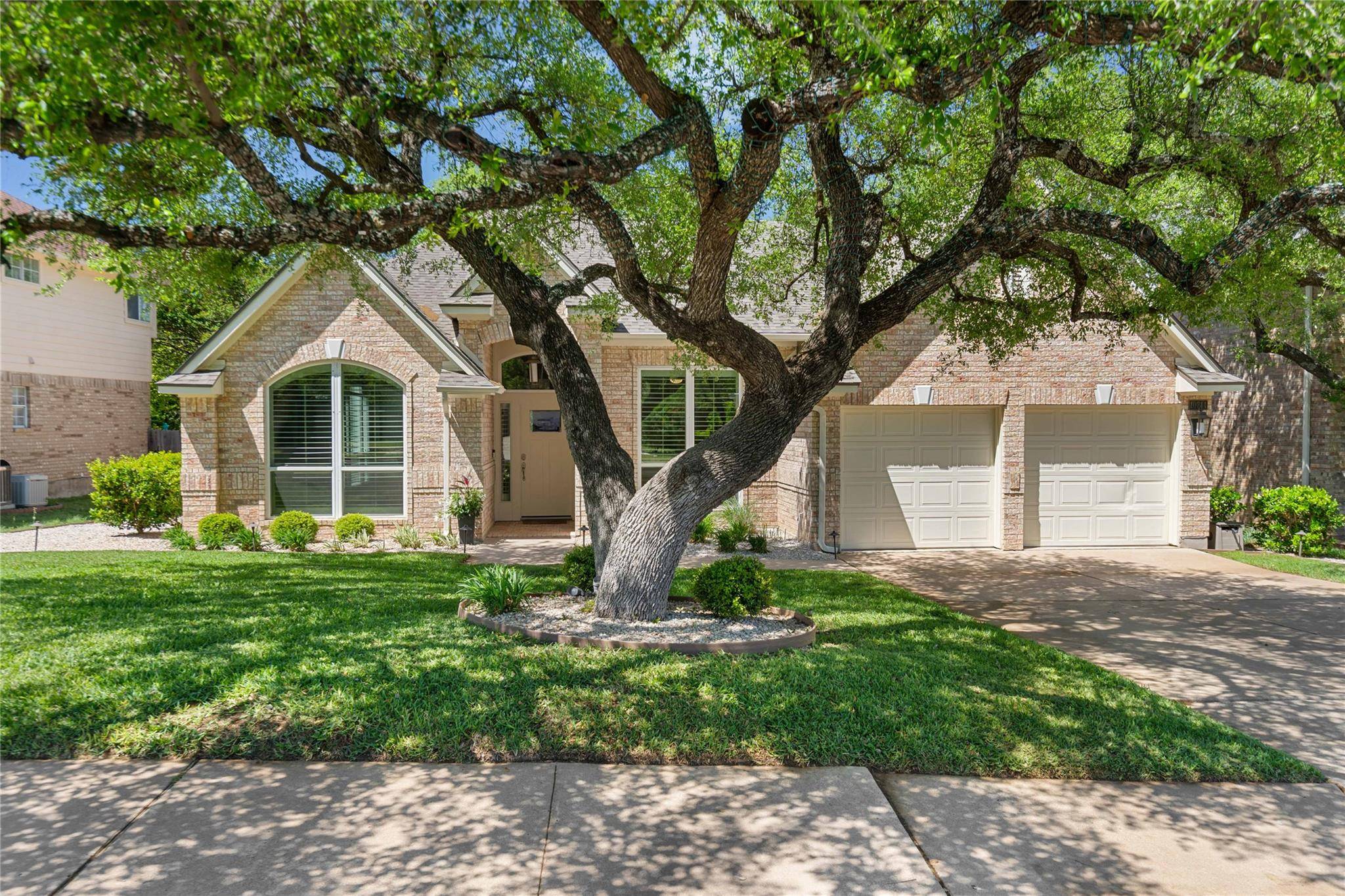 10744 Chestnut Ridge RD, Austin, TX 78726