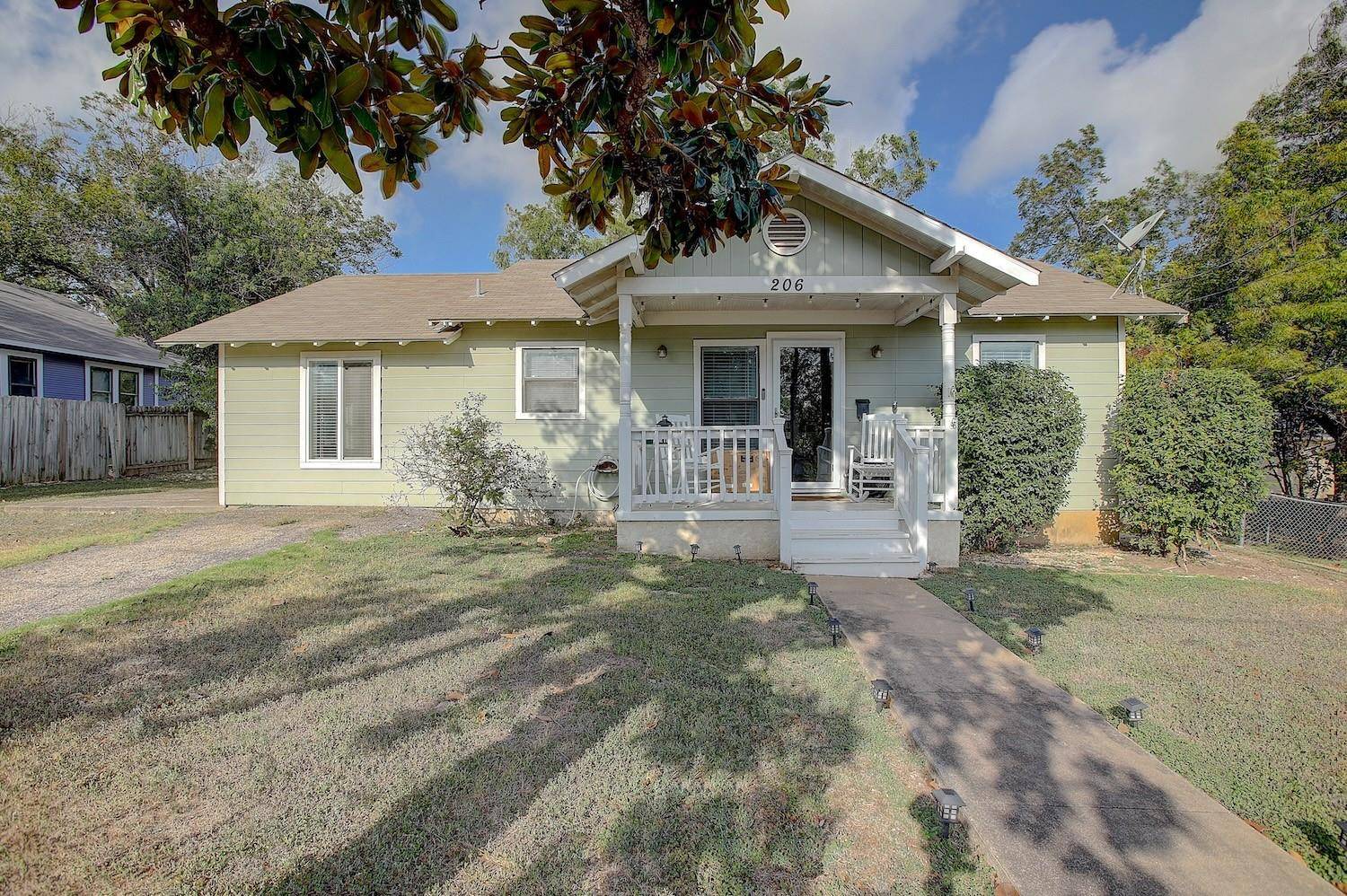206 S Elm ST, Georgetown, TX 78626