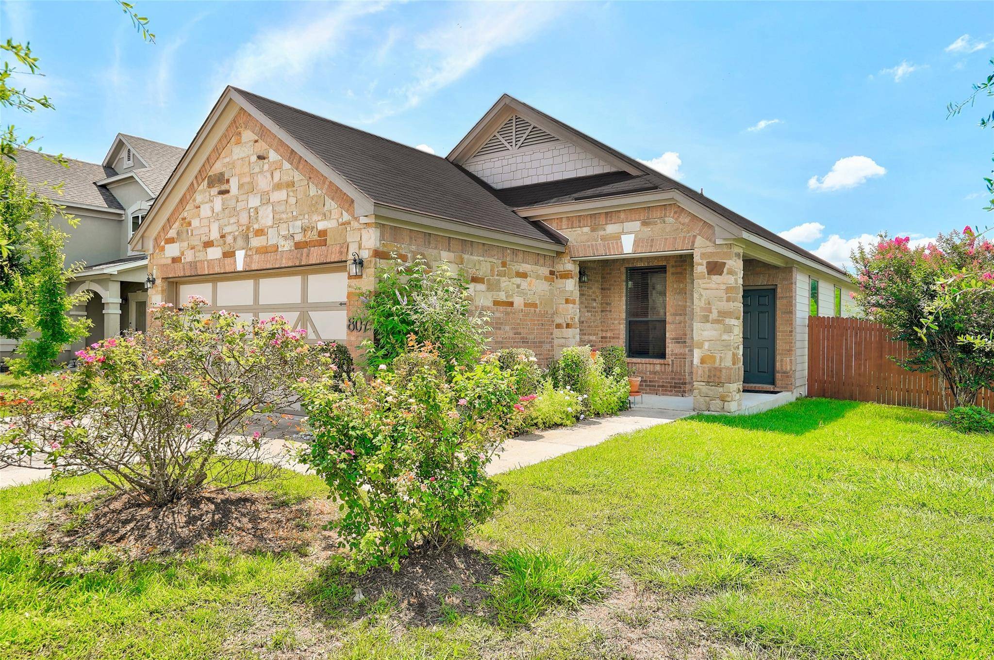 807 Big Sur TRL, Taylor, TX 76574