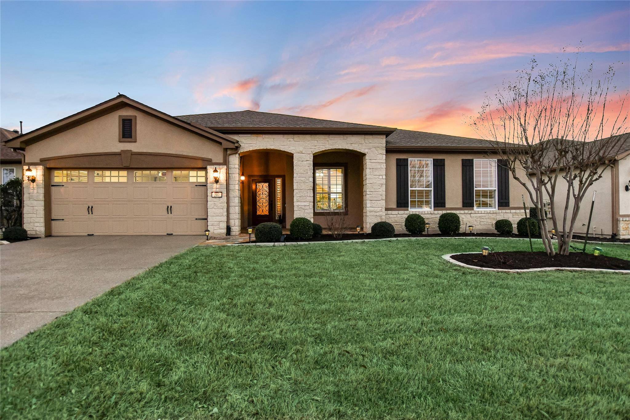 207 Independence Creek LN, Georgetown, TX 78633