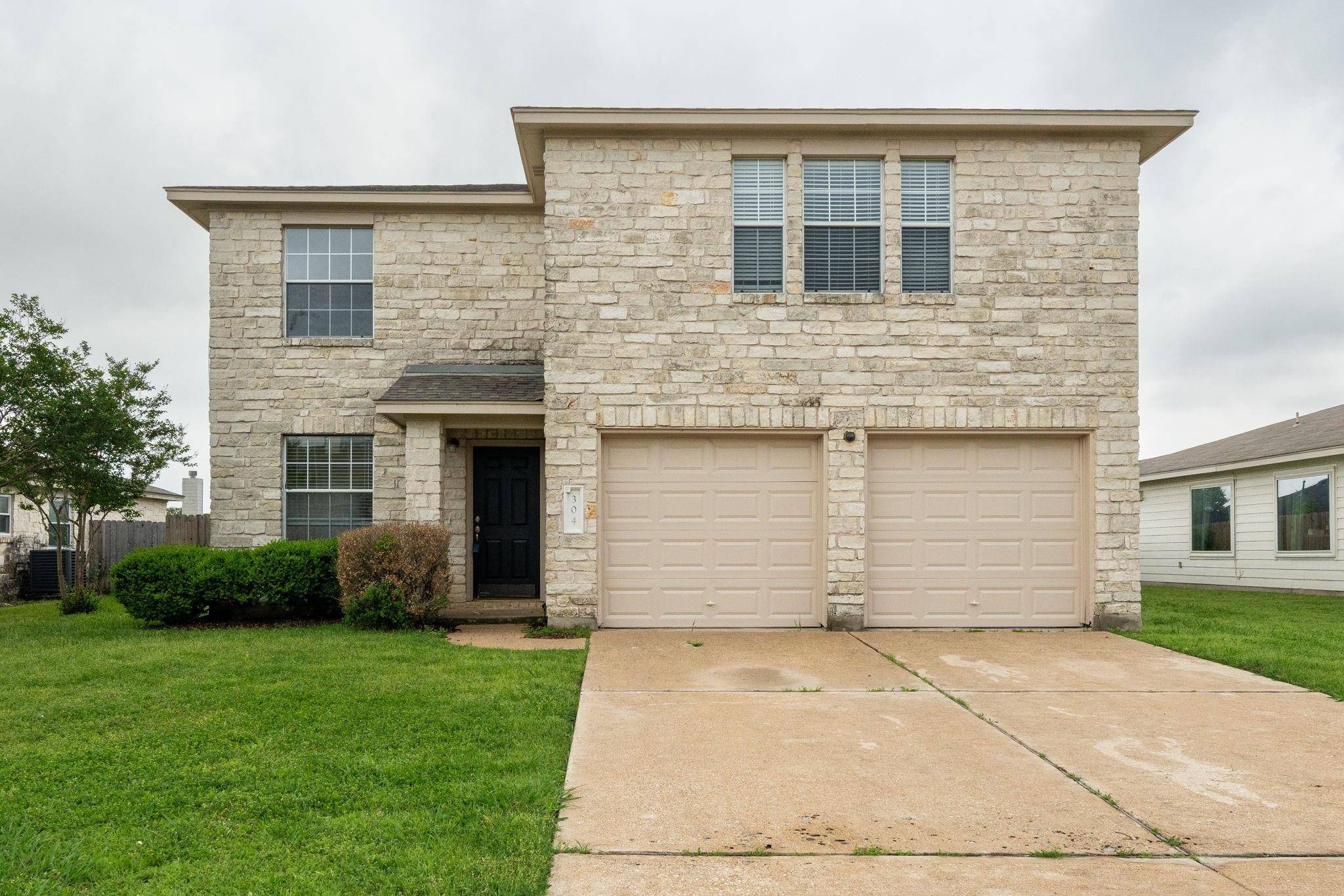 304 Janis Mae DR, Hutto, TX 78634