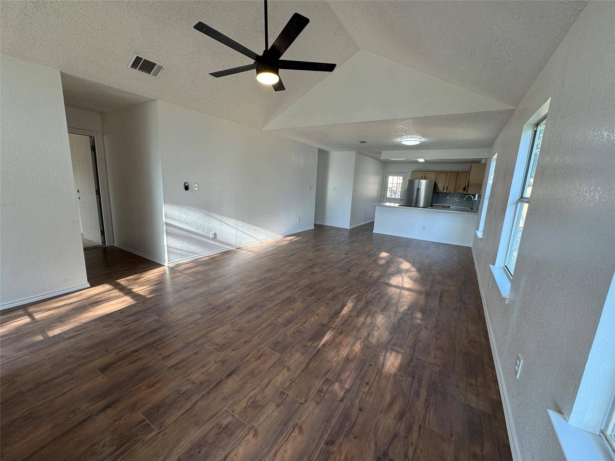 1616 Ramona, San Marcos, TX 78666
