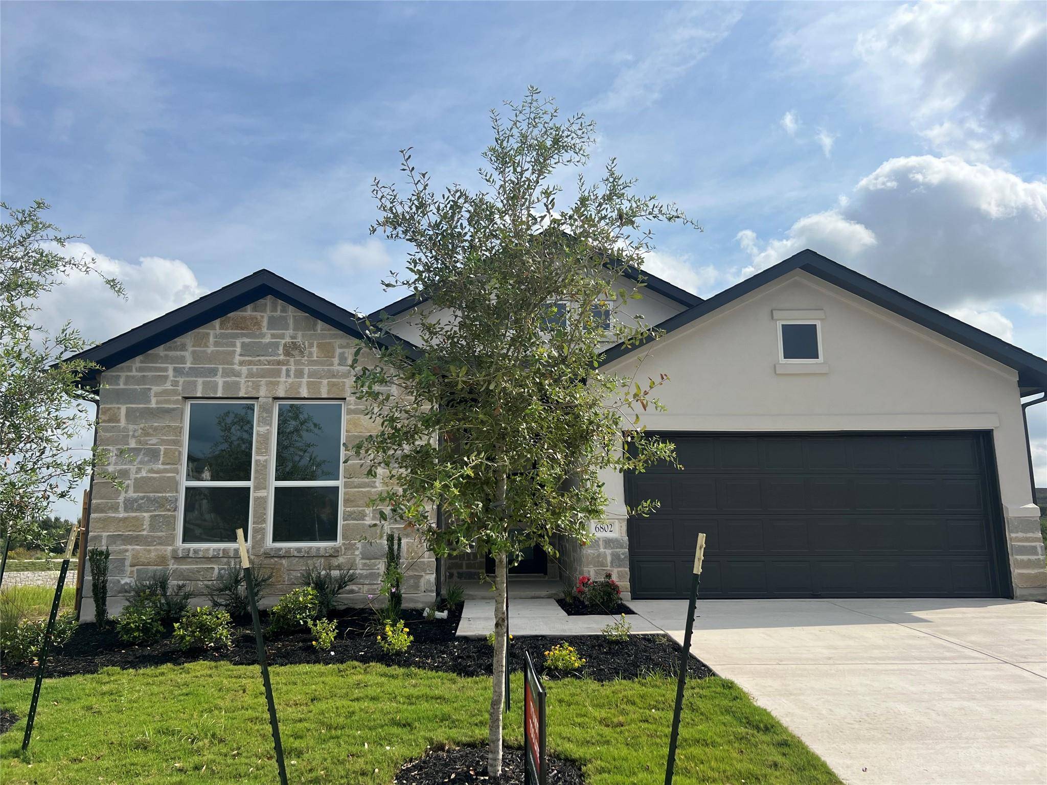 6810 Quiet Stream WAY, Buda, TX 78610