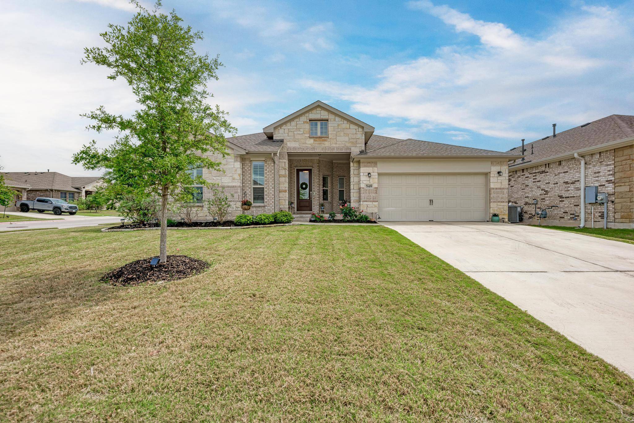 548 Elm Green ST, Hutto, TX 78634