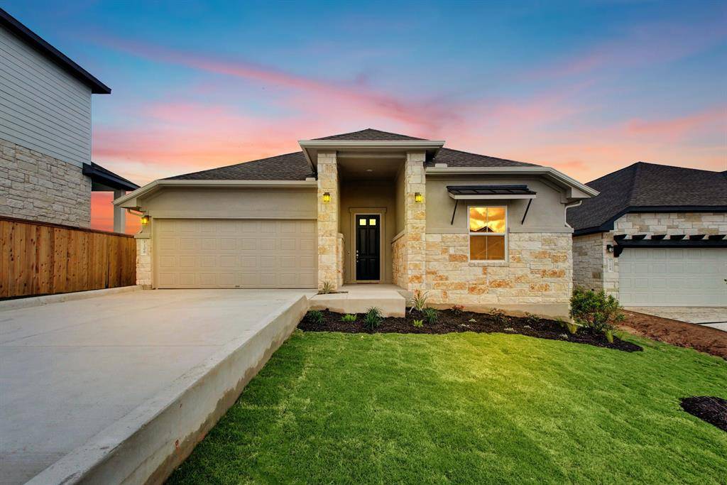 106 Big Pine Creek LN, Bastrop, TX 78602
