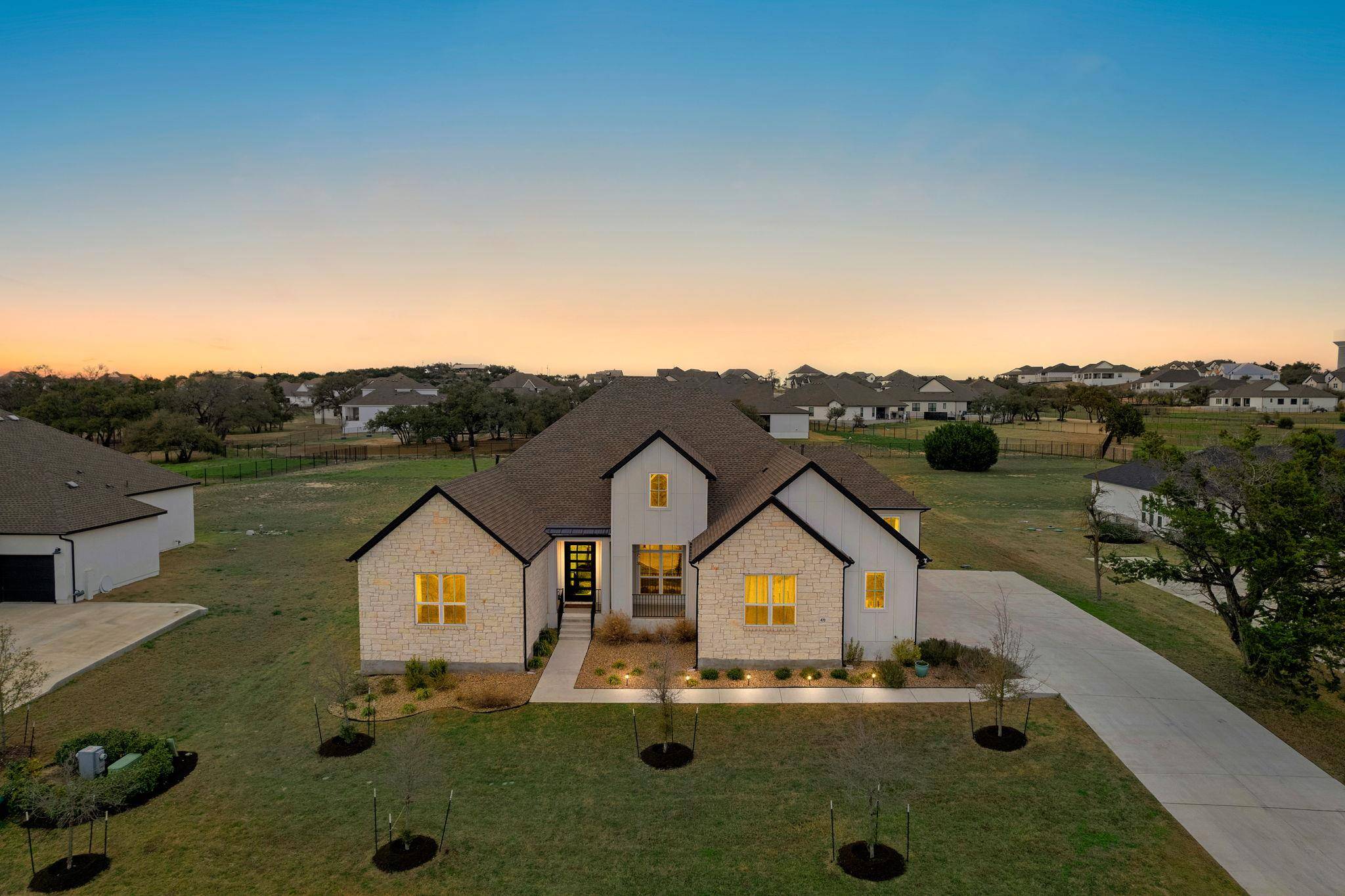 470 Prairie Clover DR, Dripping Springs, TX 78620