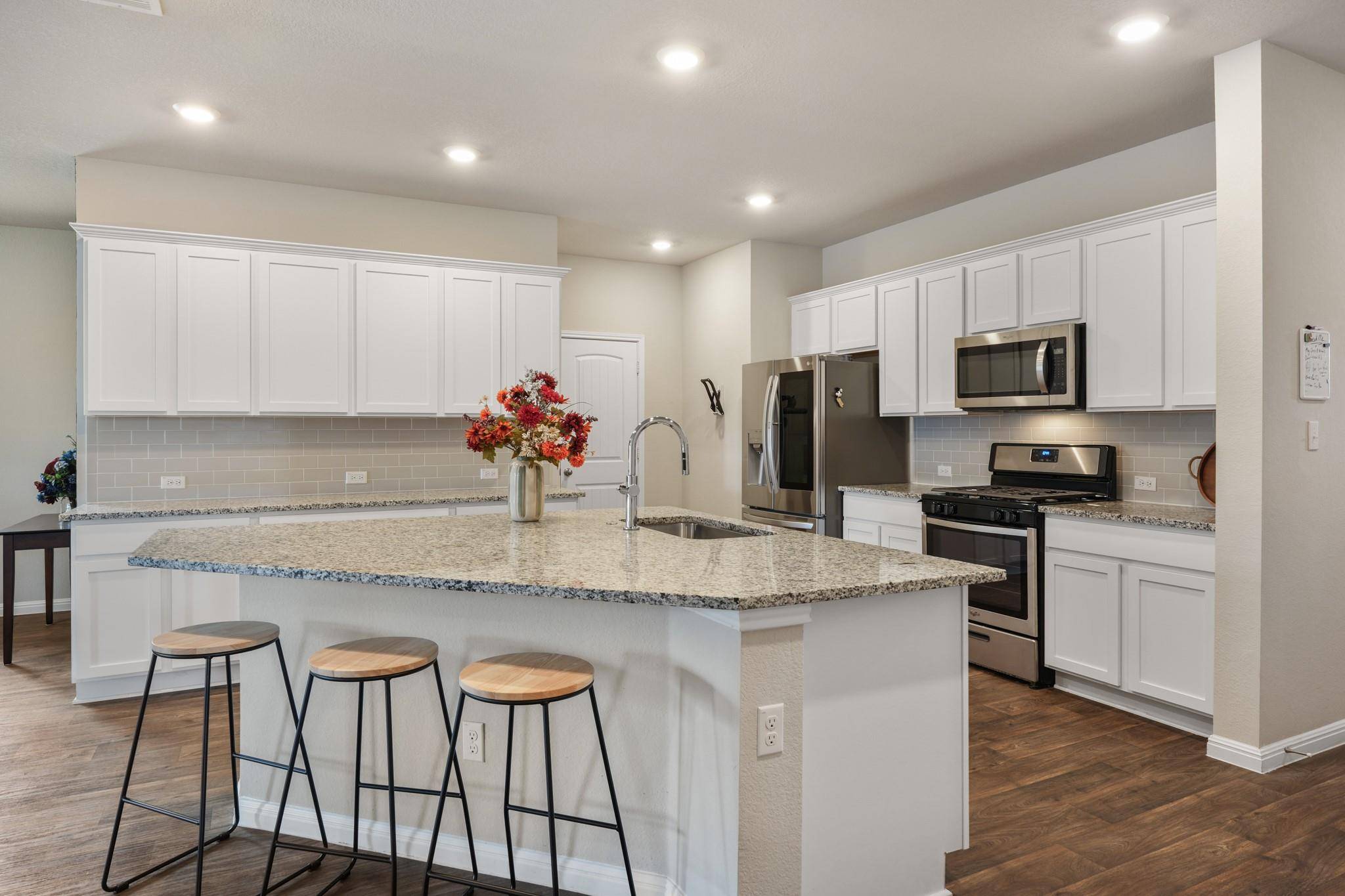 408 Rainmaker LN, Bastrop, TX 78602