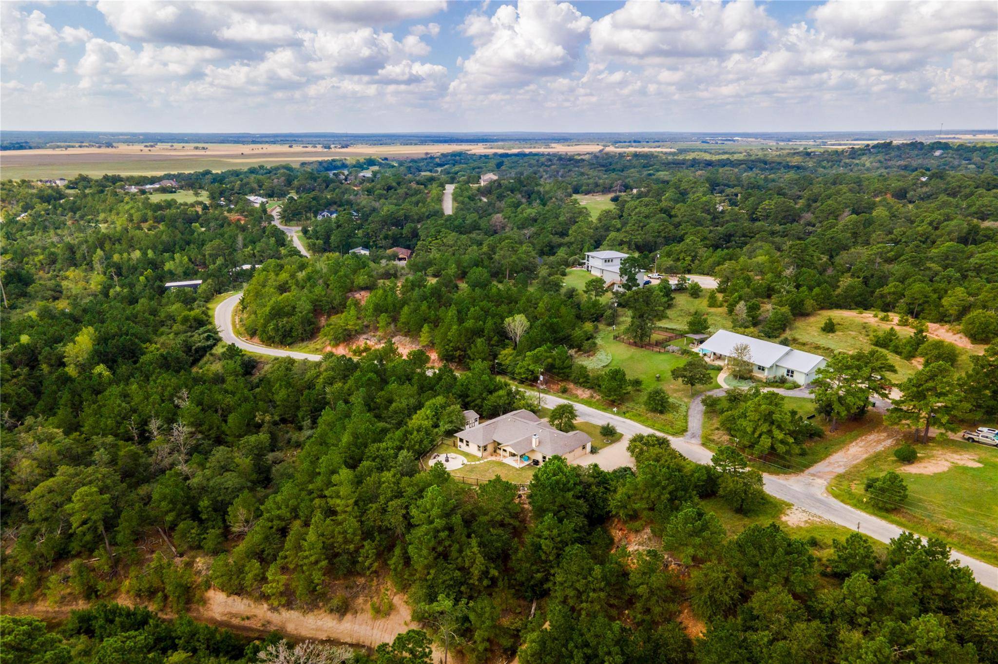 132 Mamalu DR, Bastrop, TX 78602