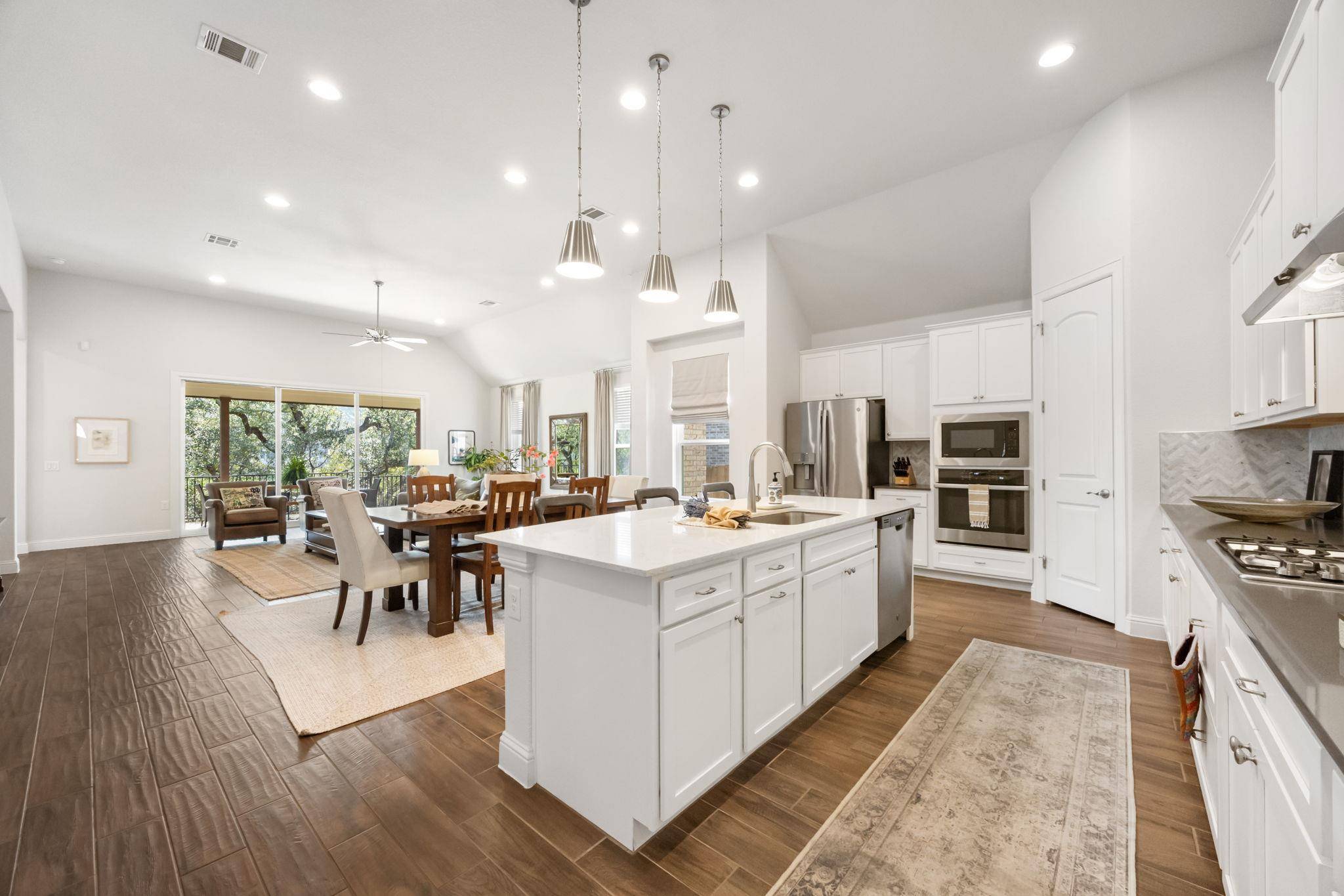 8902 Moccasin PATH, Austin, TX 78736