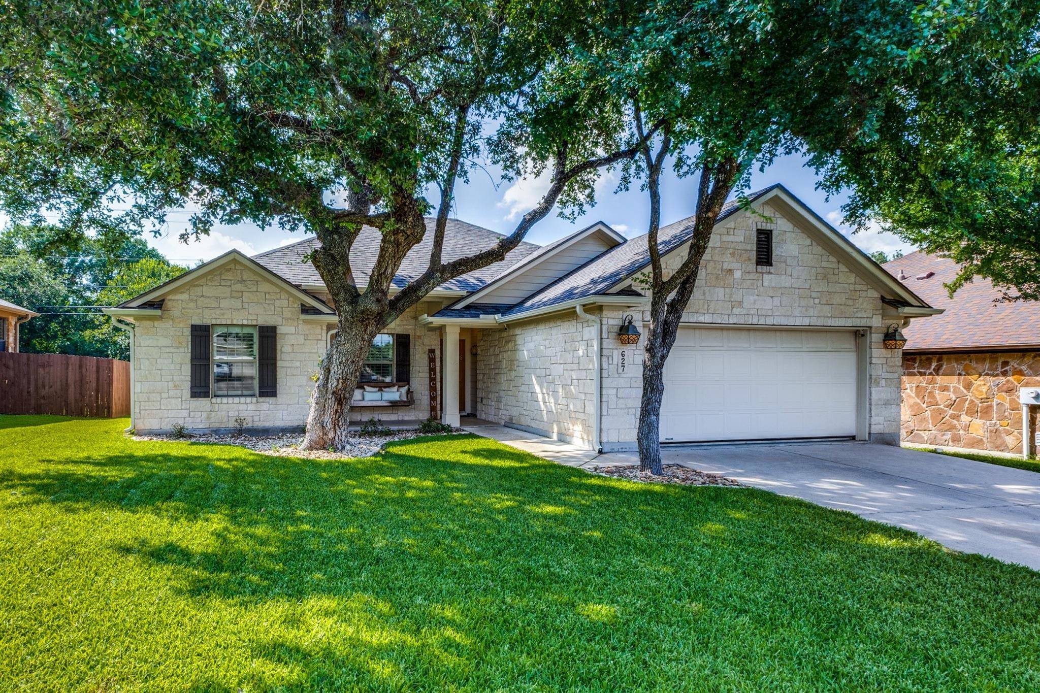 627 Algerita DR, Georgetown, TX 78628