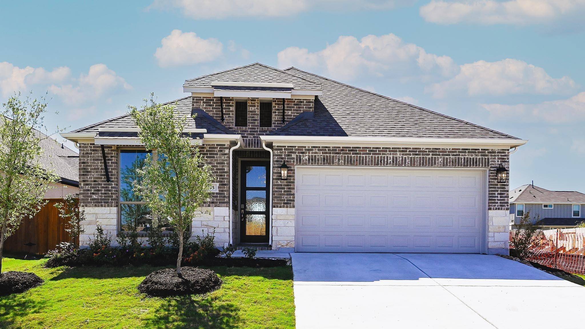 195 King Haakon Bay DR, Kyle, TX 78640