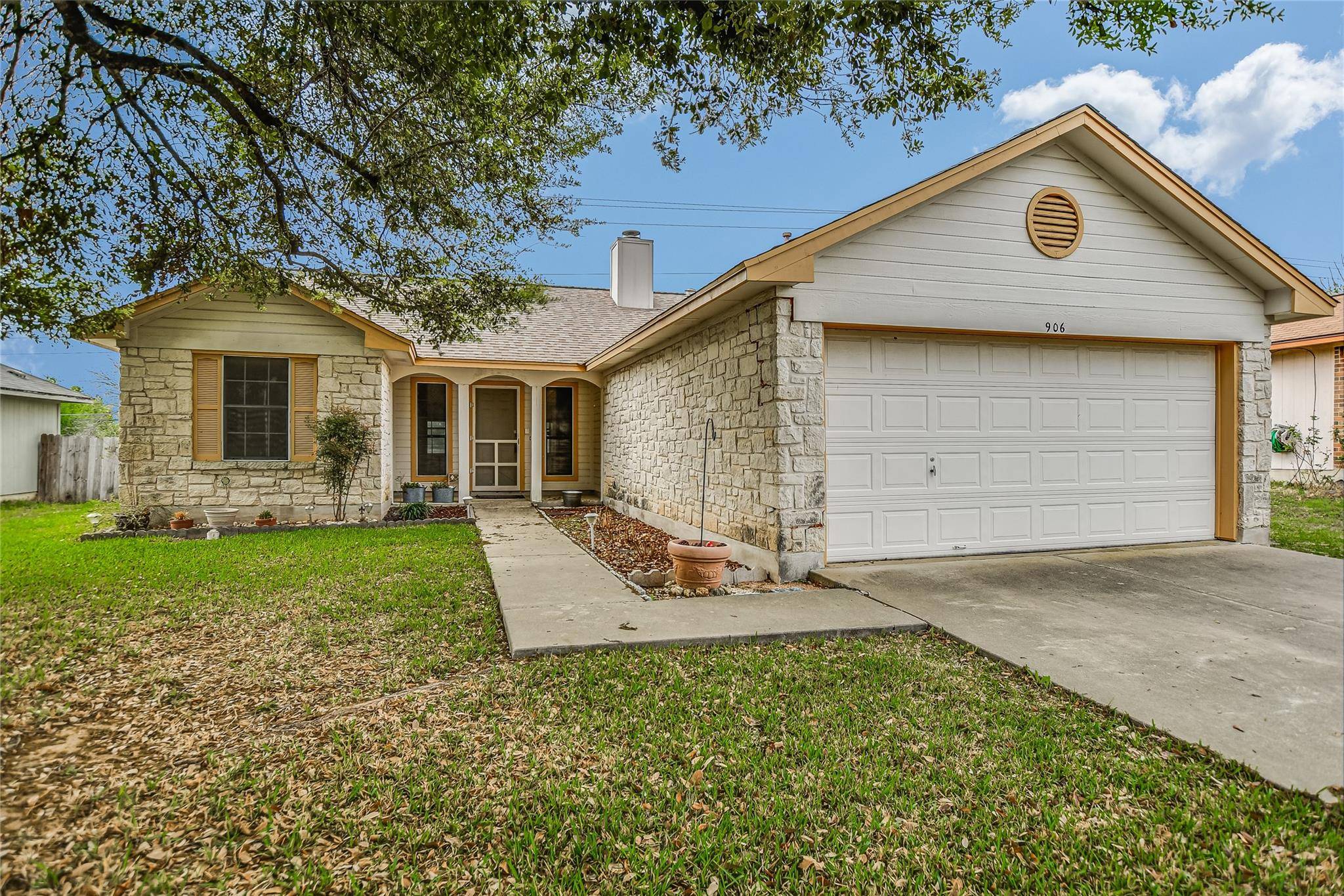 906 Jasmine TRL, Georgetown, TX 78626