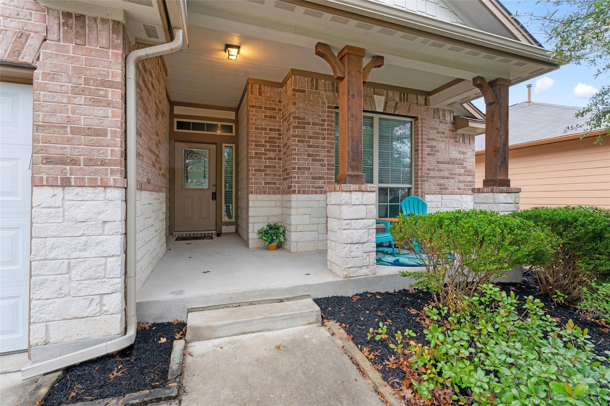 2107 Livonia DR, Buda, TX 78610