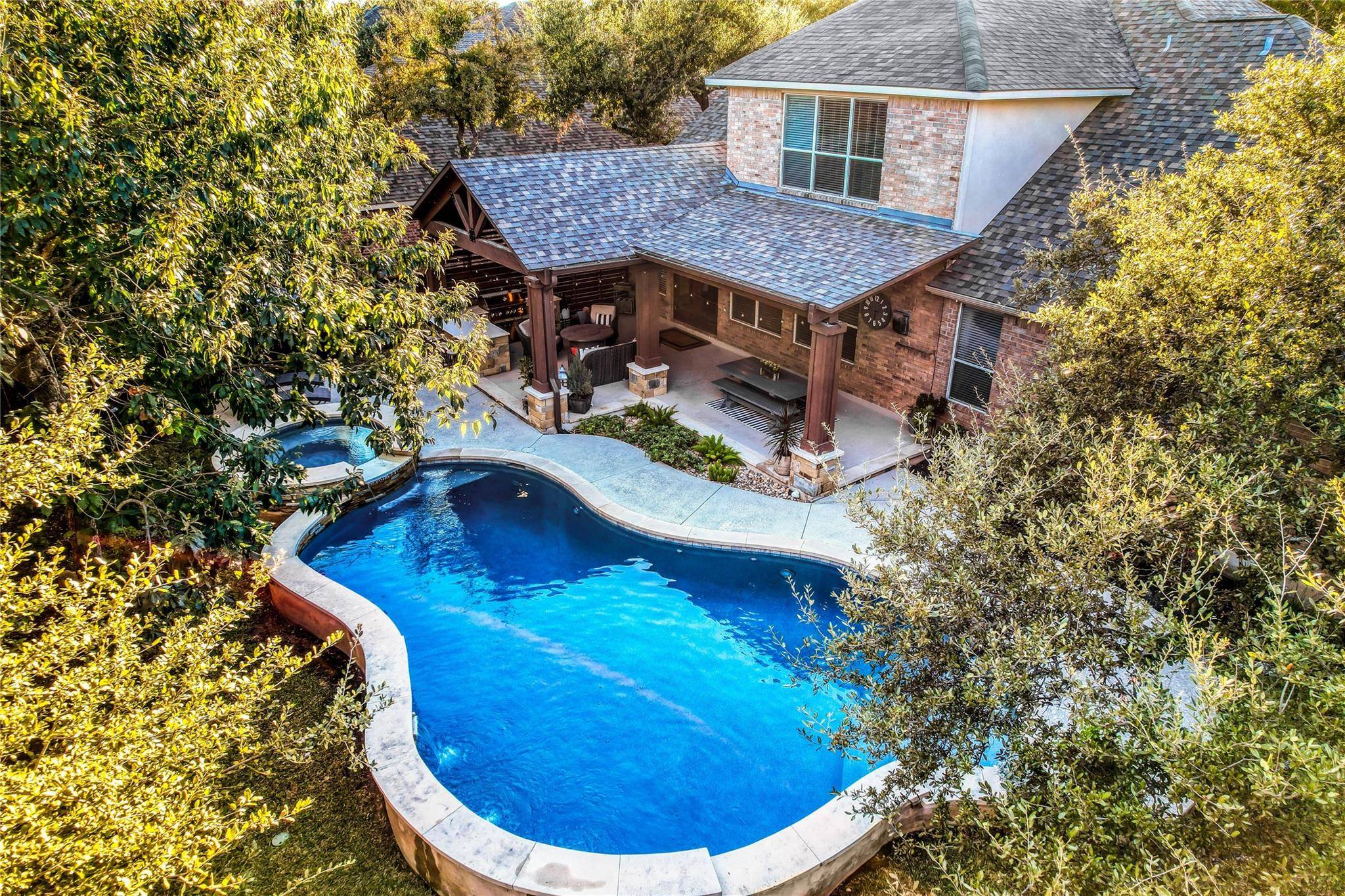 106 McBride LN, Cedar Park, TX 78613