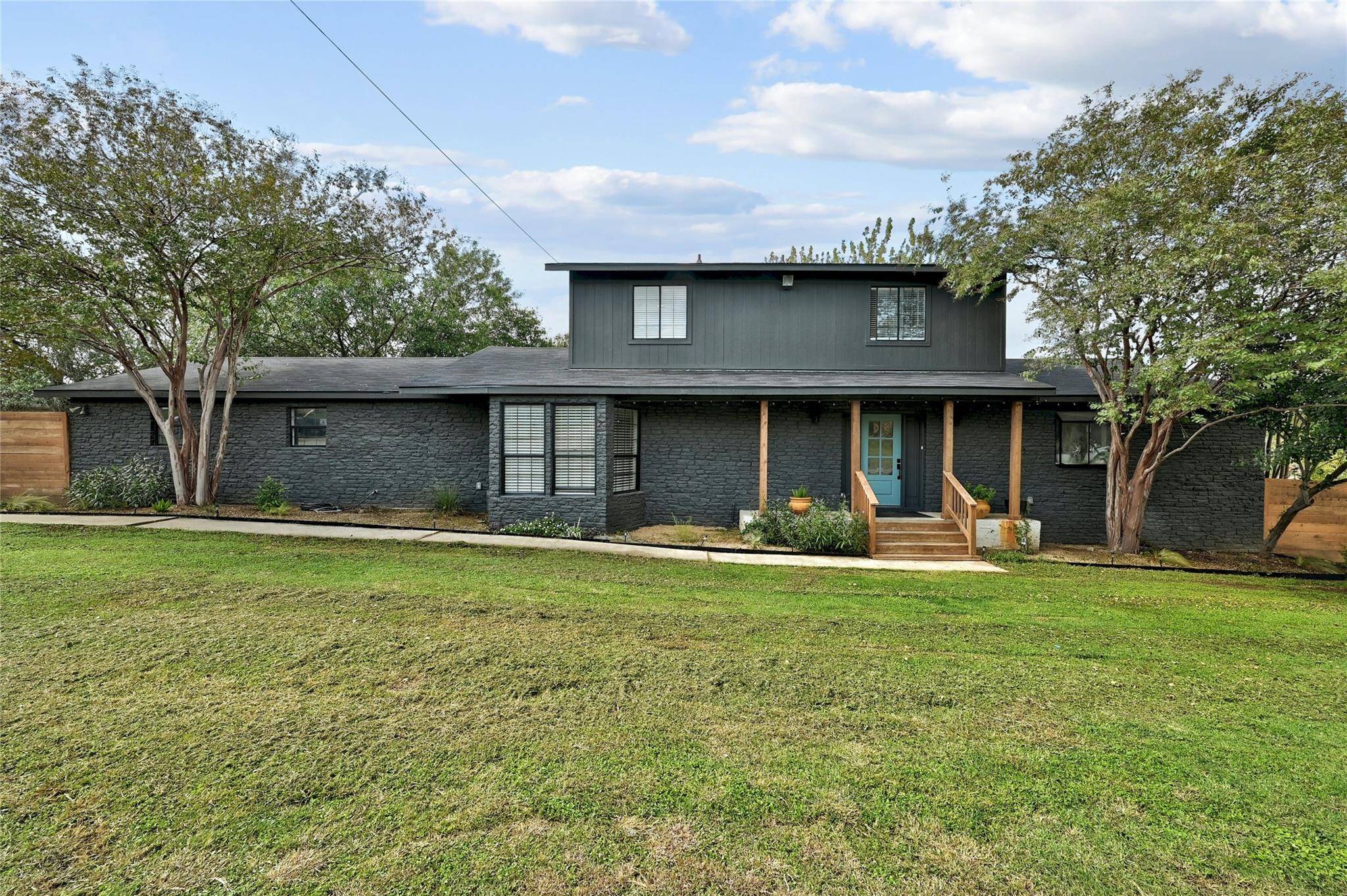 303 Canyon Wren DR, Buda, TX 78610