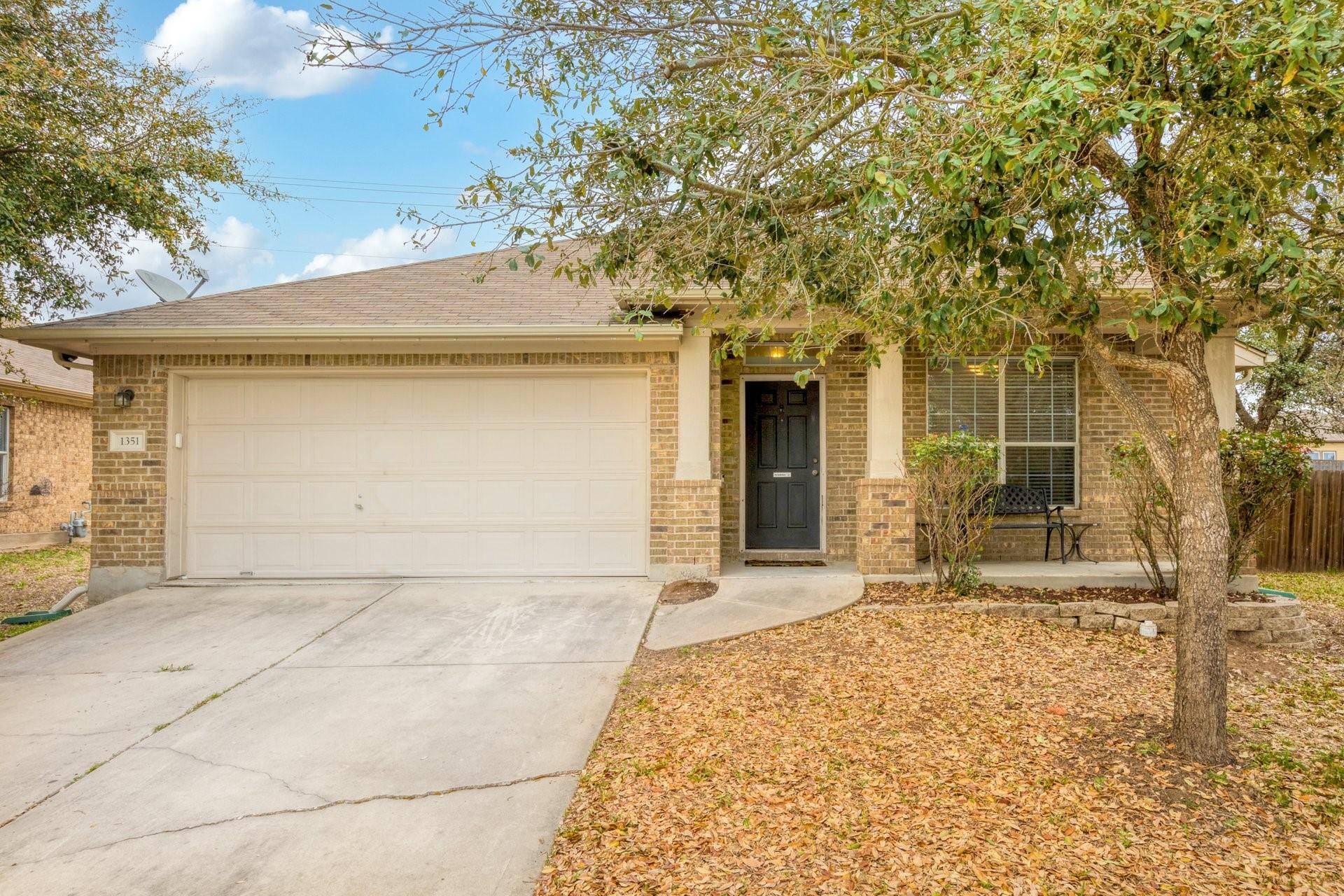 1351 Stone Rim LOOP, Buda, TX 78610