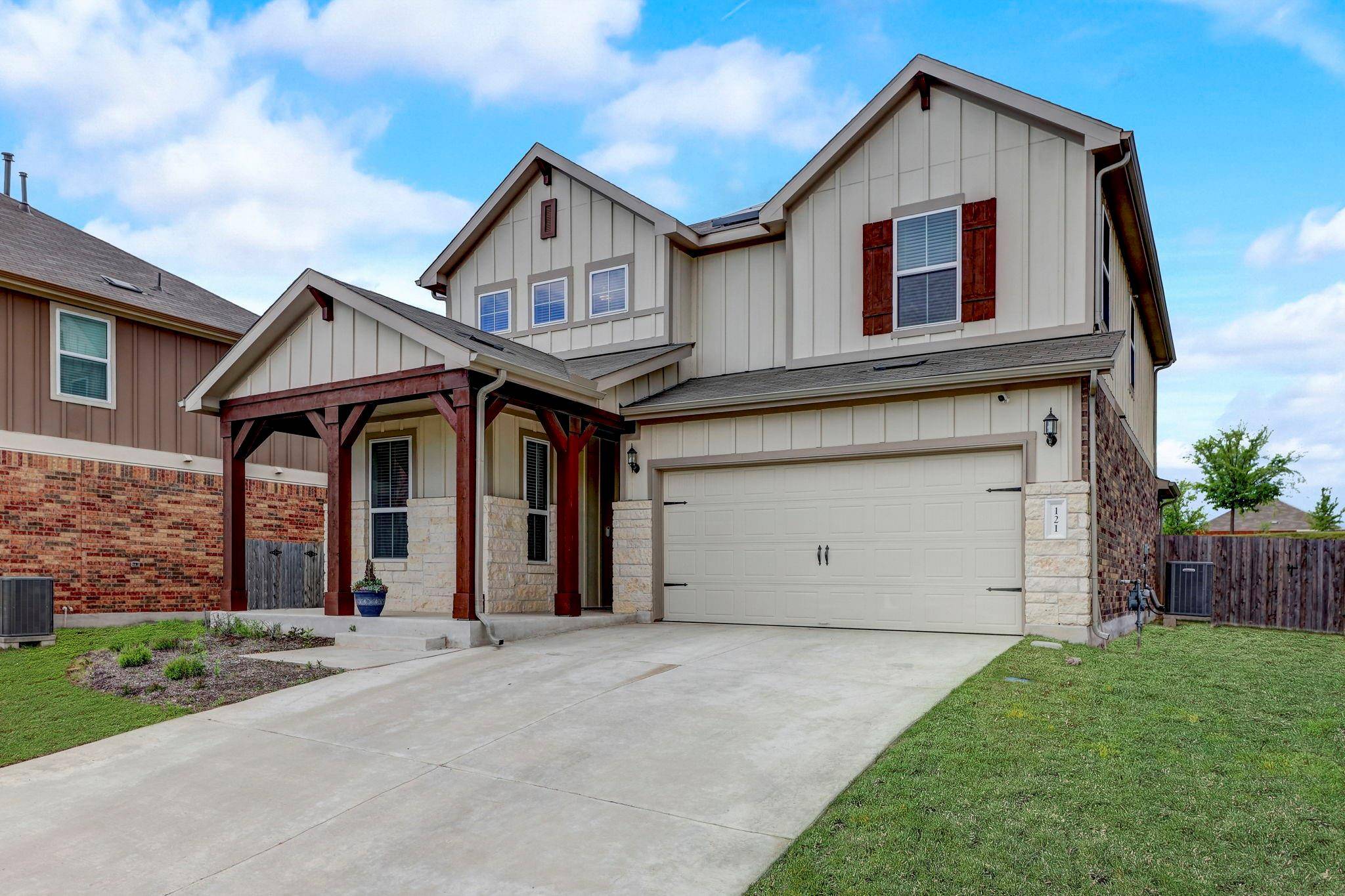 121 Purple Heart DR, Buda, TX 78610