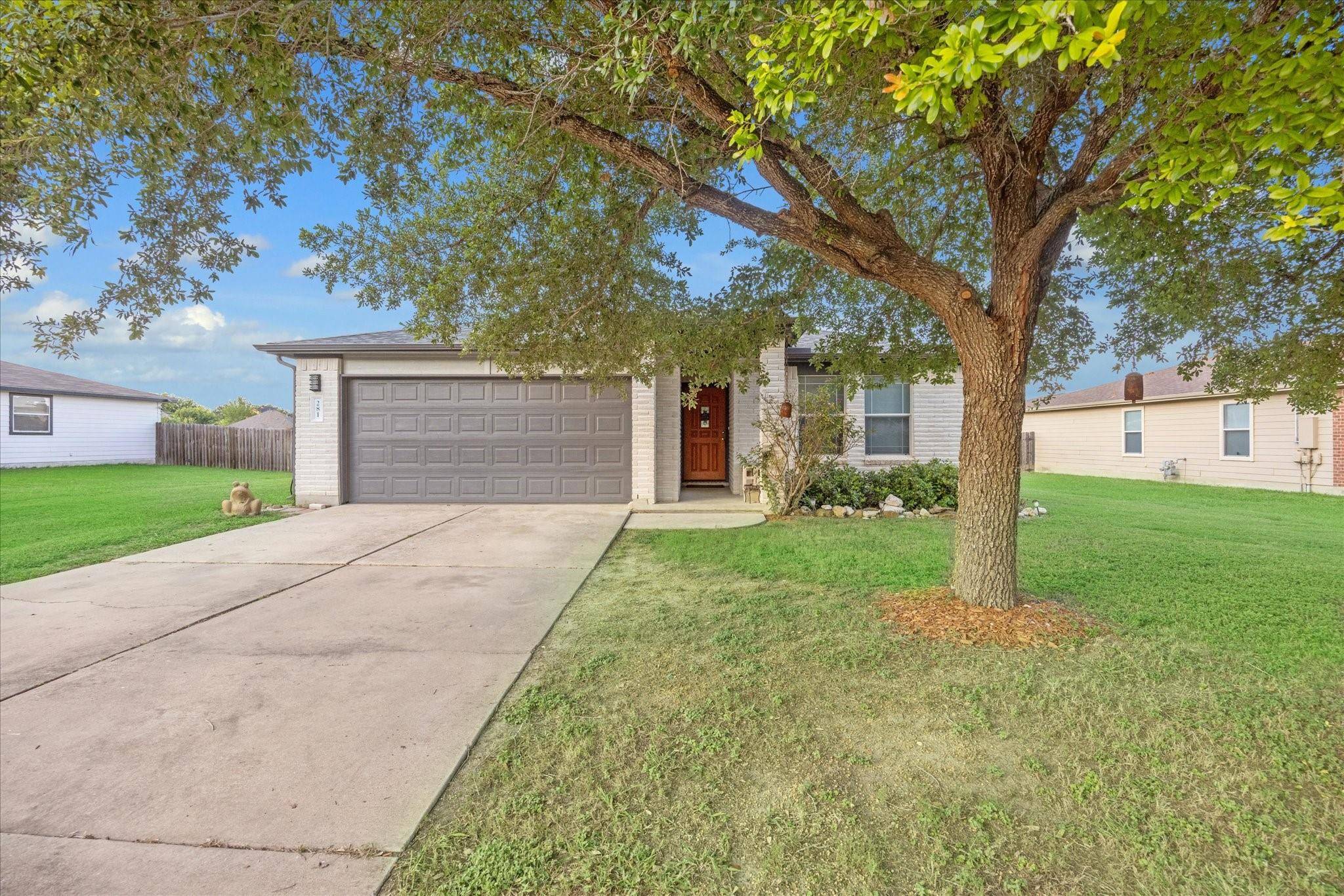 281 Town Lake BND, Kyle, TX 78640