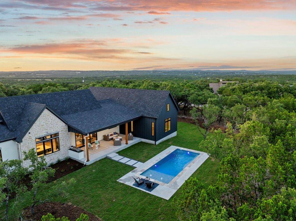 609 Blue Hills DR, Dripping Springs, TX 78620