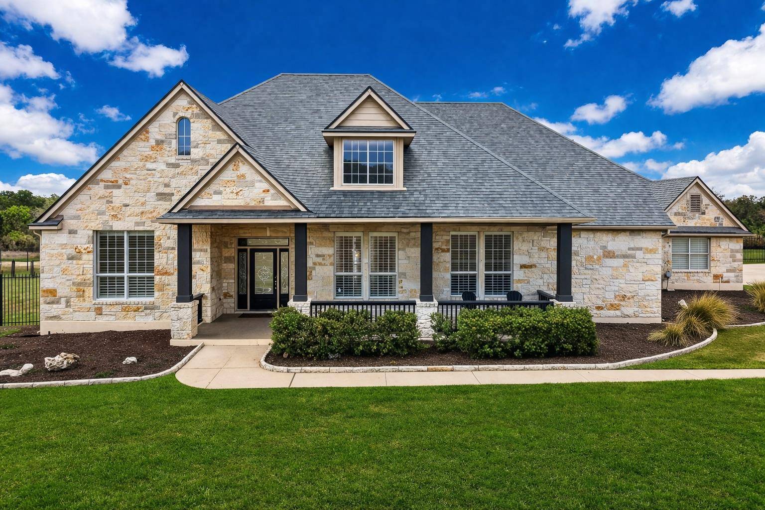 816 Drifting Wind RUN, Dripping Springs, TX 78620