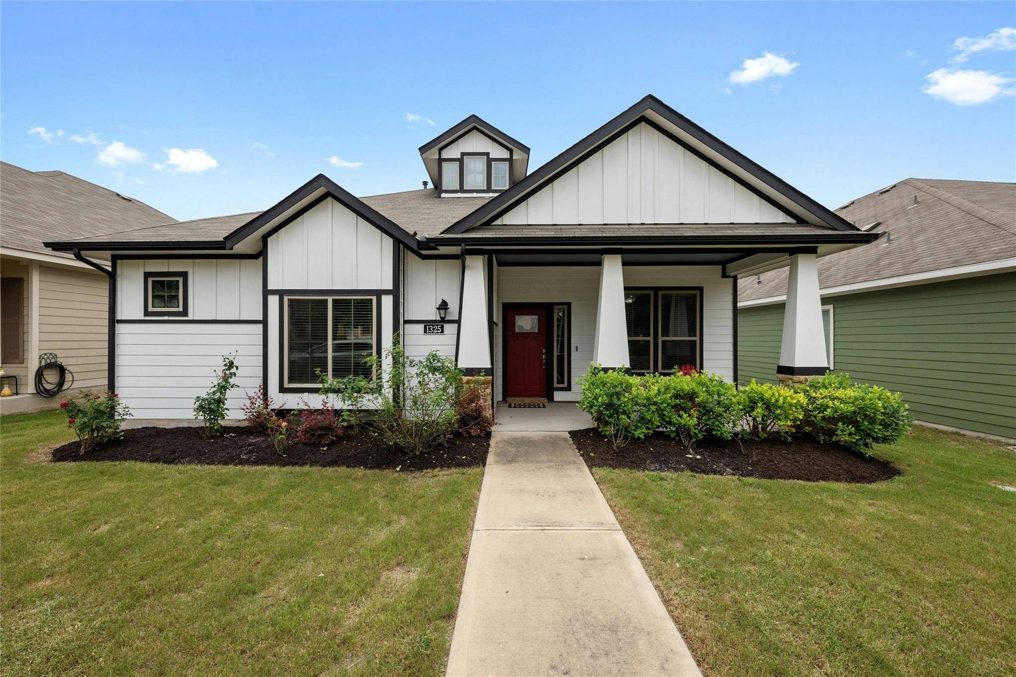 1325 Sanders, Kyle, TX 78640