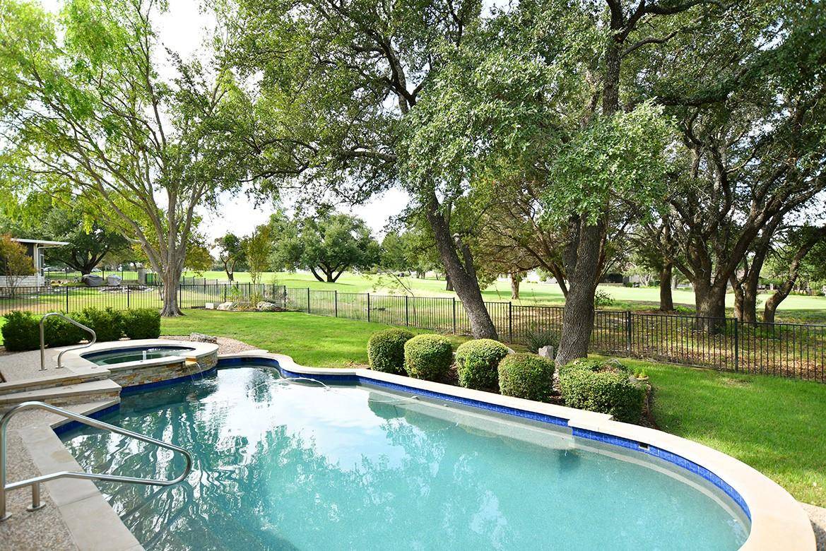 103 Golf View DR, Georgetown, TX 78633