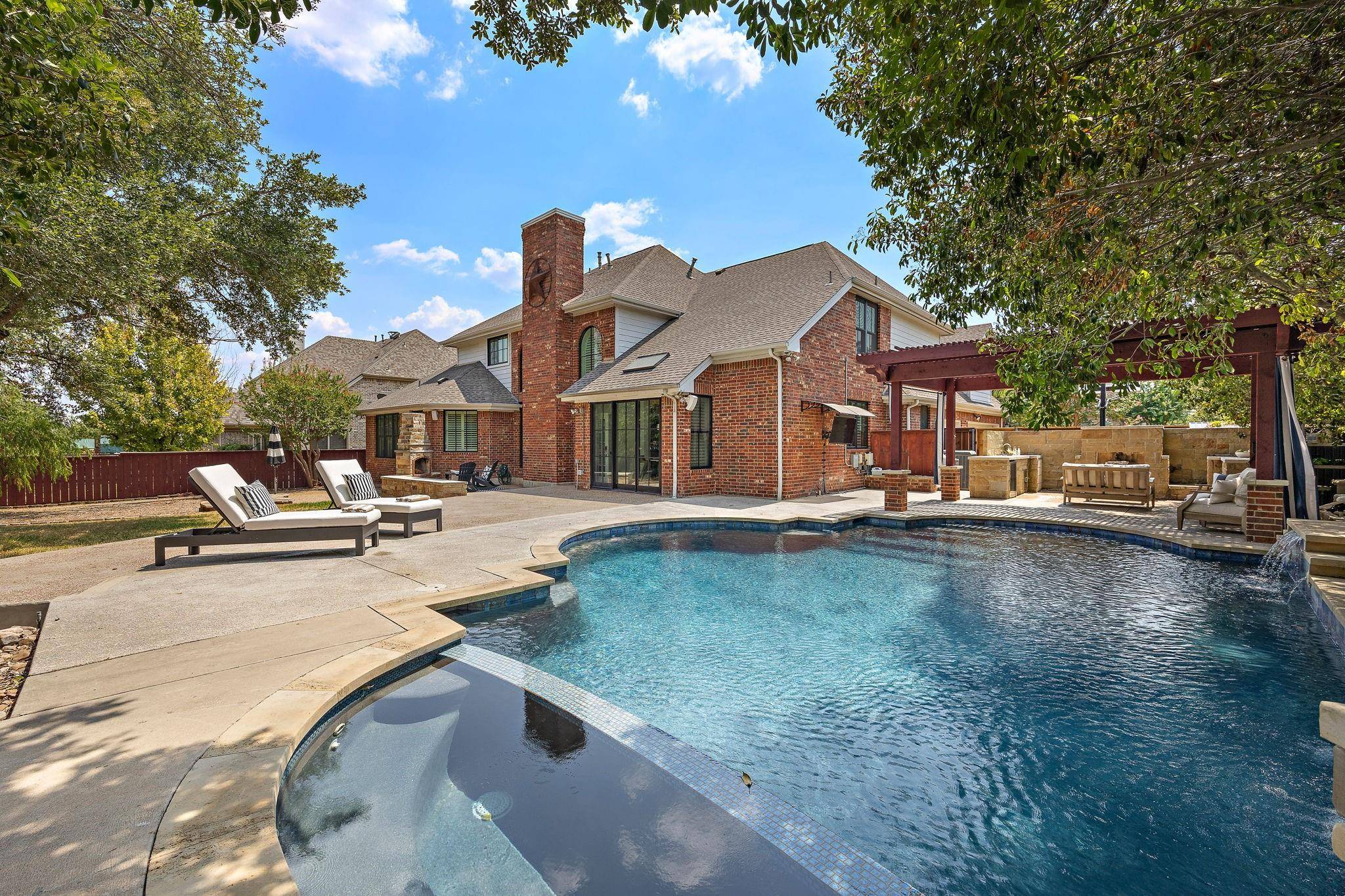 2207 Hamlet CIR, Round Rock, TX 78664