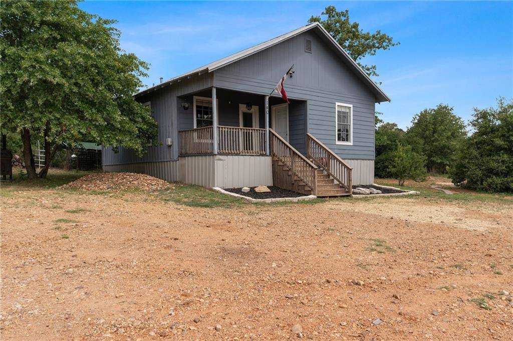 140 Peace Haven LN, Bastrop, TX 78602