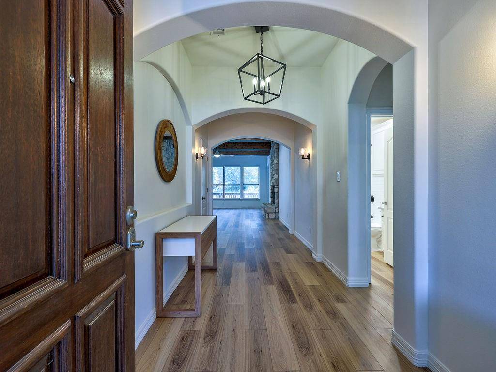 103 N Meadowlark ST, Lakeway, TX 78734
