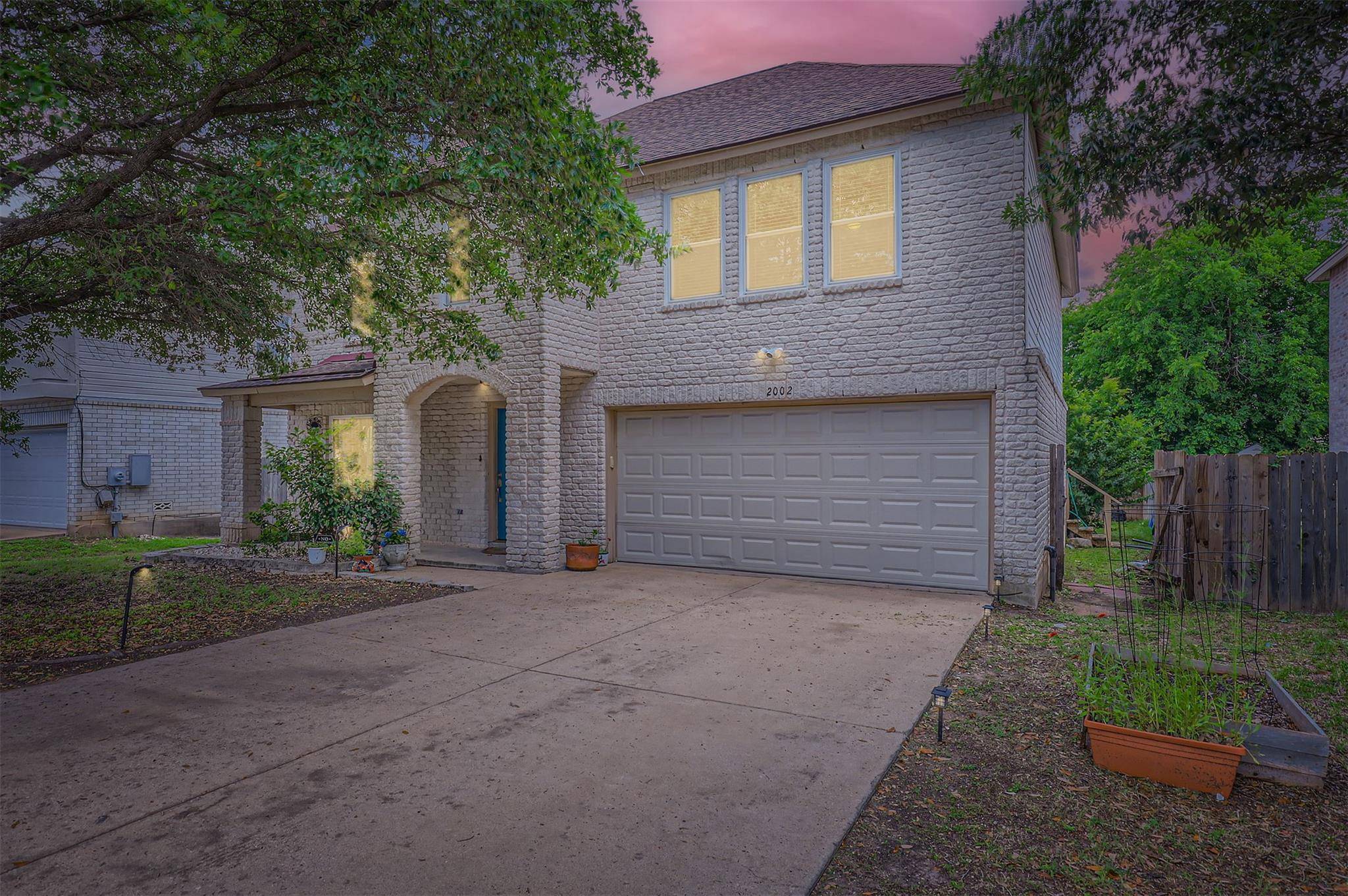 2002 Carriage Club DR, Cedar Park, TX 78613