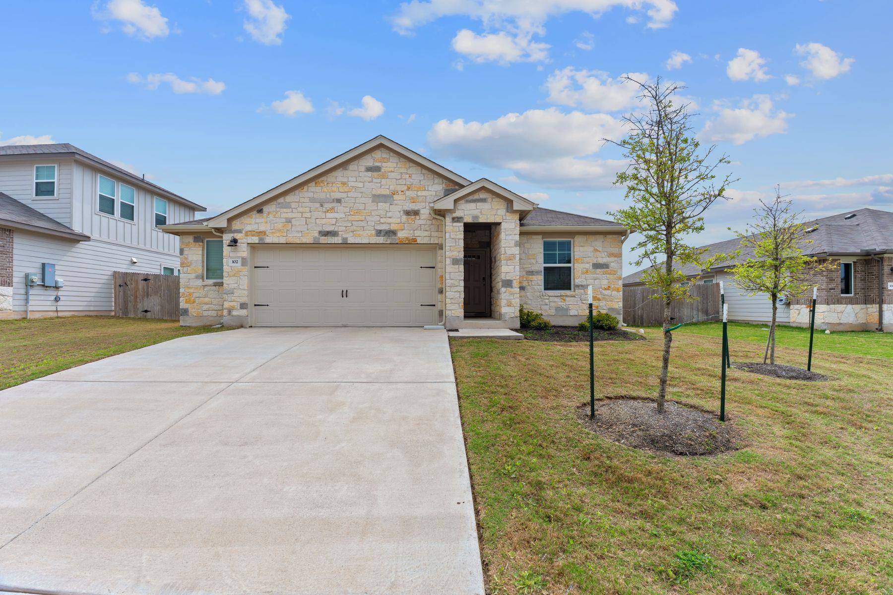 102 Contrada Grace LN, Hutto, TX 78634