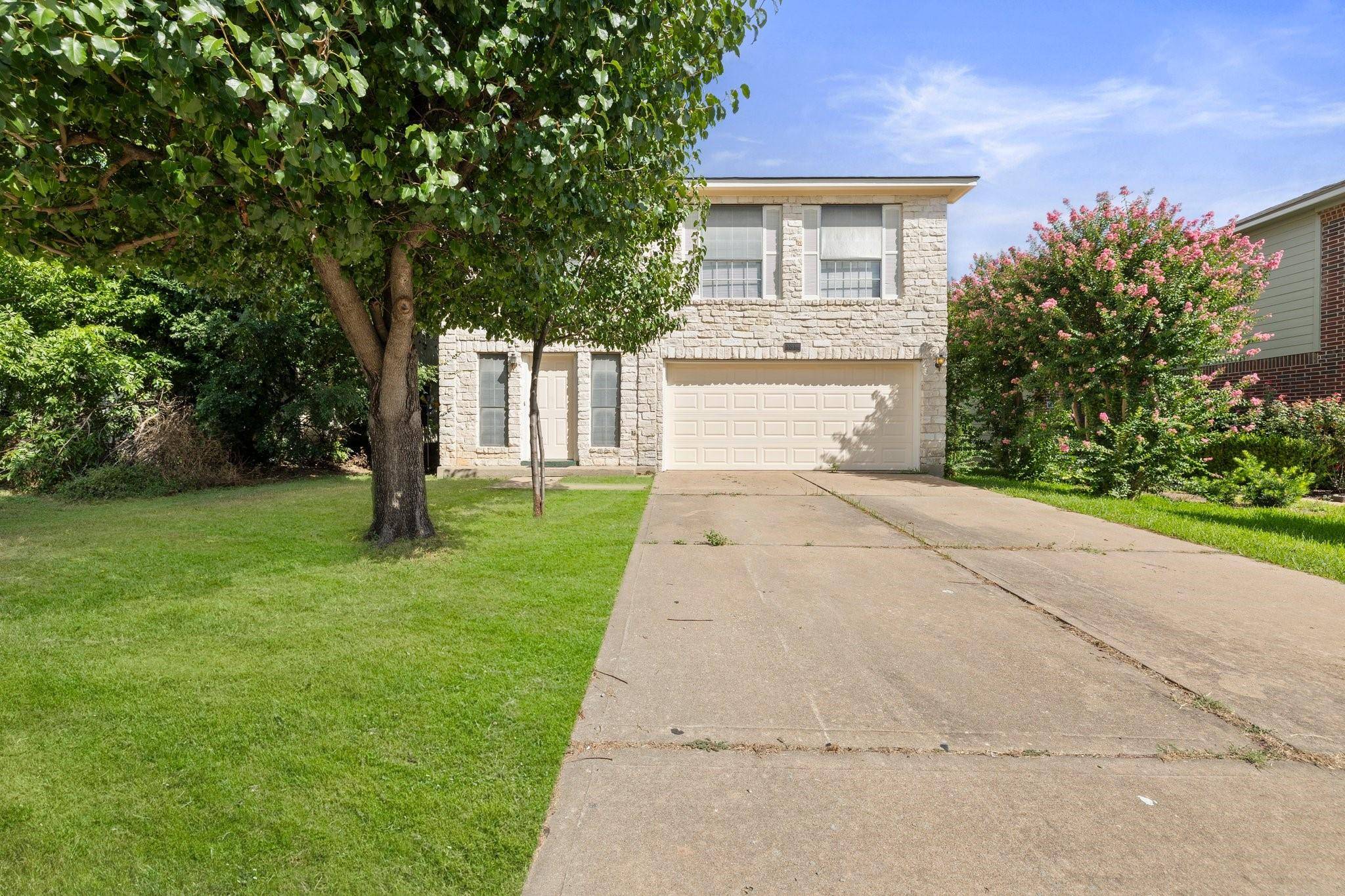 1314 Green Terrace DR, Round Rock, TX 78664