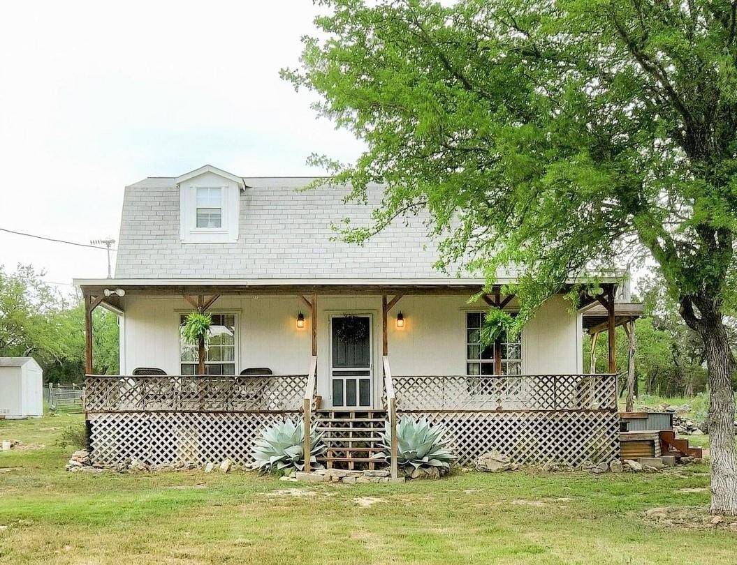 900A Fox RD, San Marcos, TX 78666