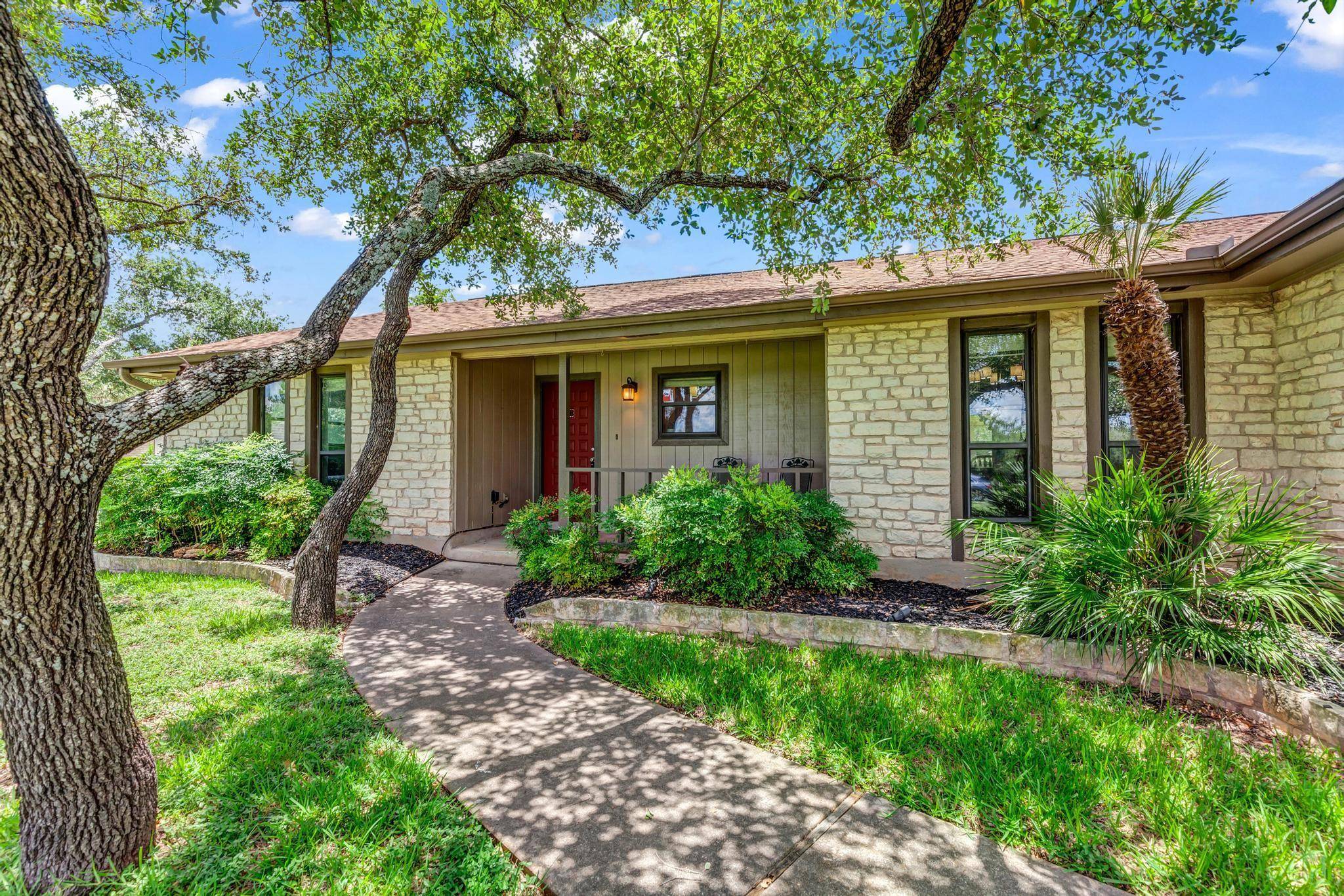 2008 Walsh DR, Round Rock, TX 78681