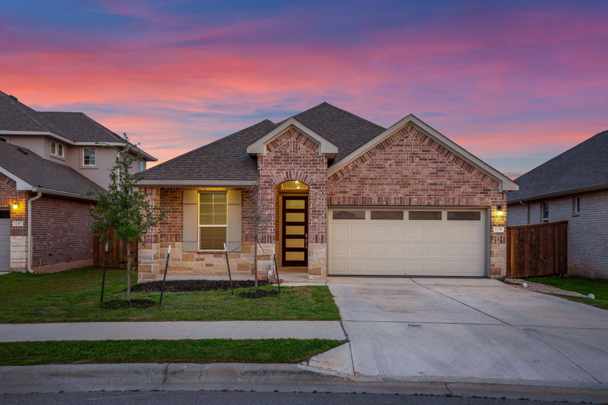 1236 Bear Track LOOP, Georgetown, TX 78628
