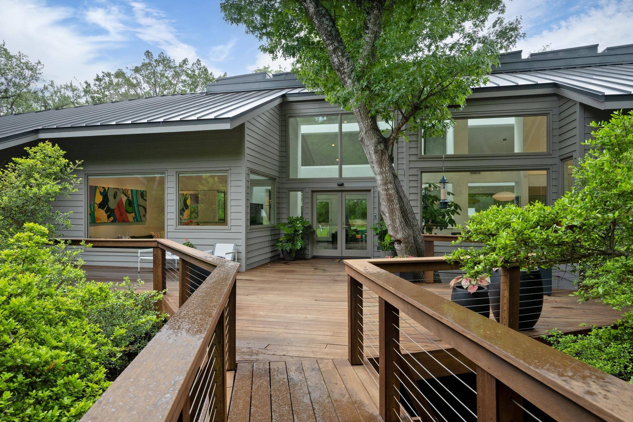 6 Las Brisas DR, West Lake Hills, TX 78746