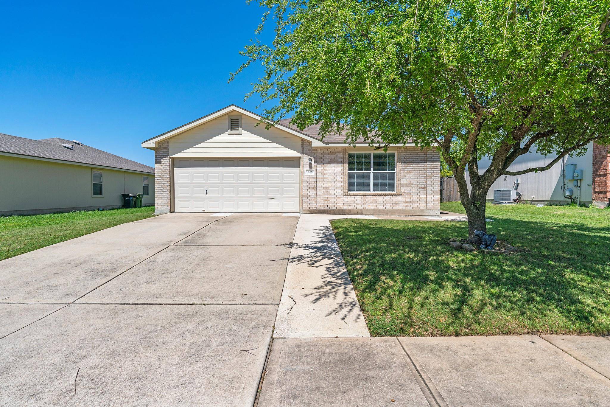 302 Phillips ST, Hutto, TX 78634