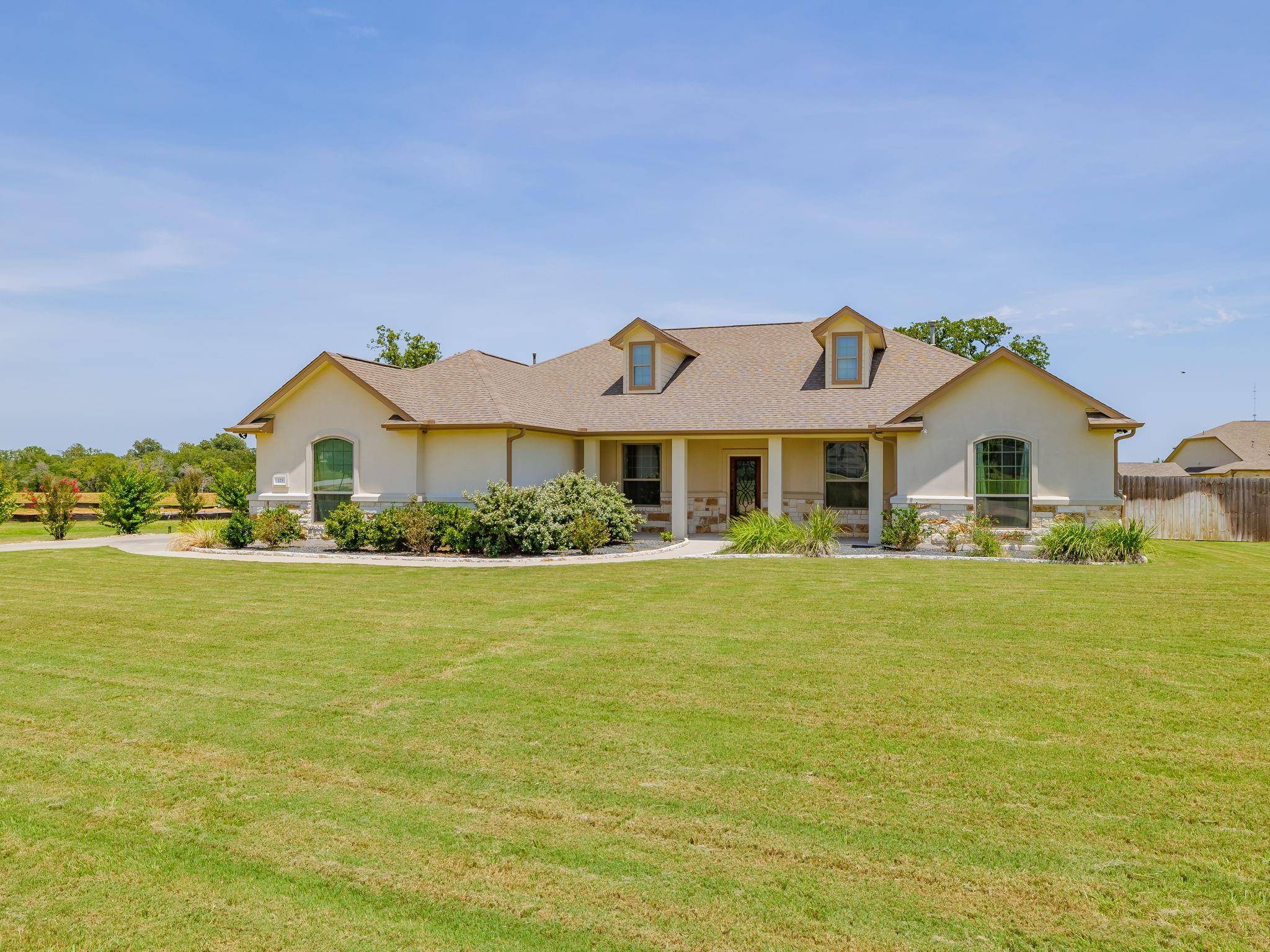 125 Guerrero DR, Bastrop, TX 78602