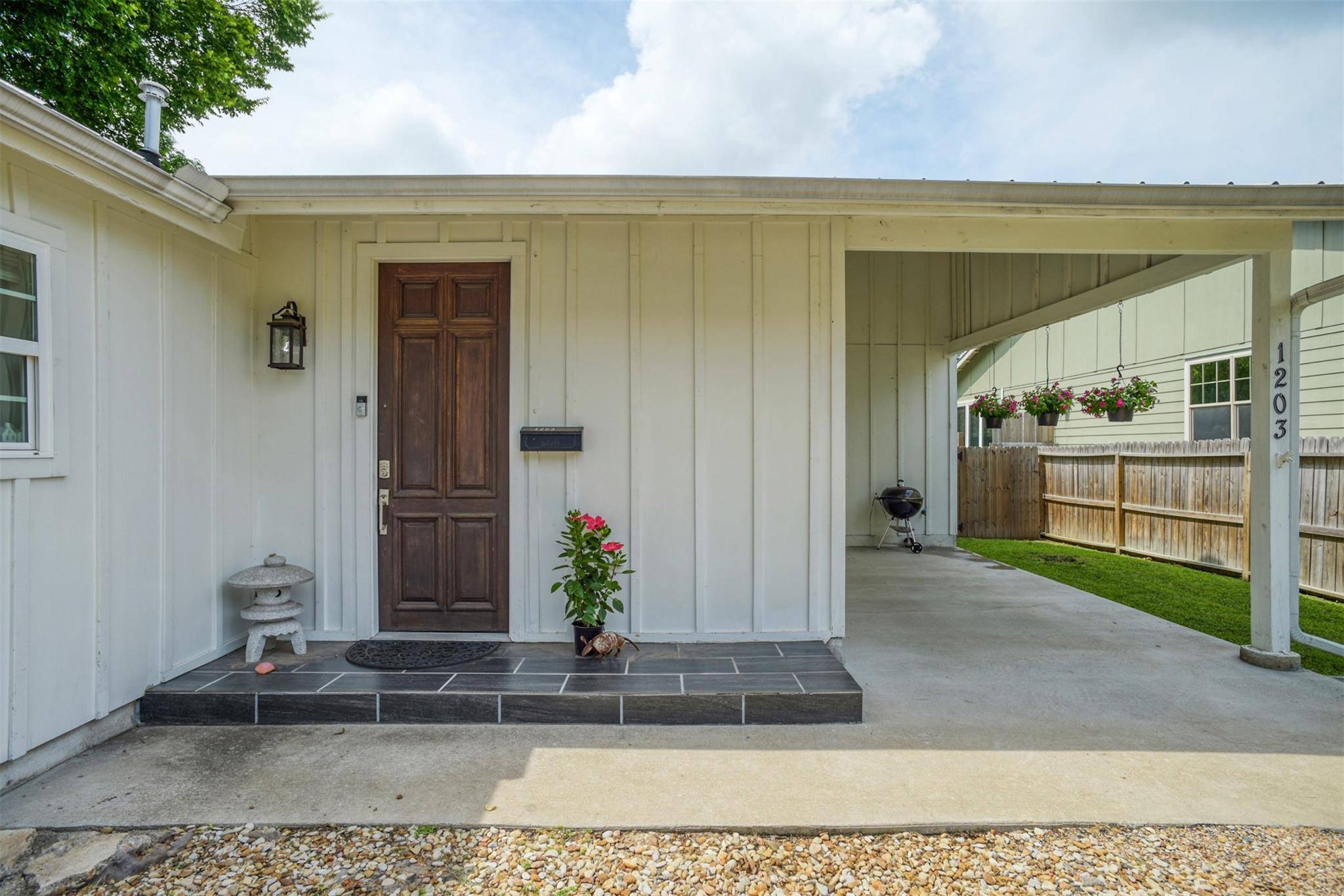 1203 Buttonwood ST, Bastrop, TX 78602