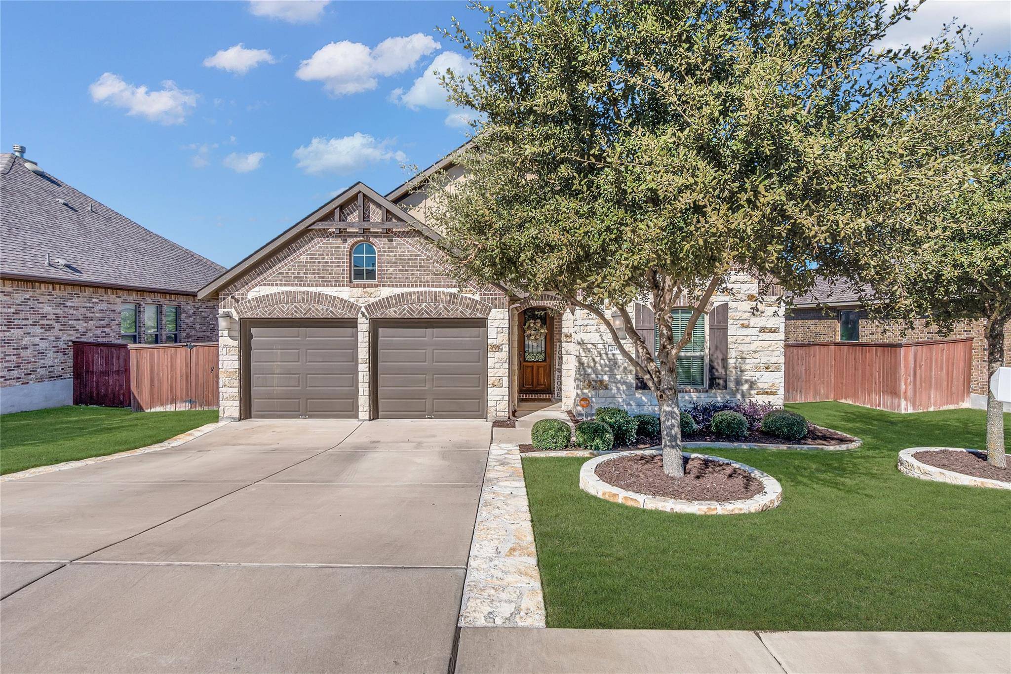 216 Longfield DR, Georgetown, TX 78628