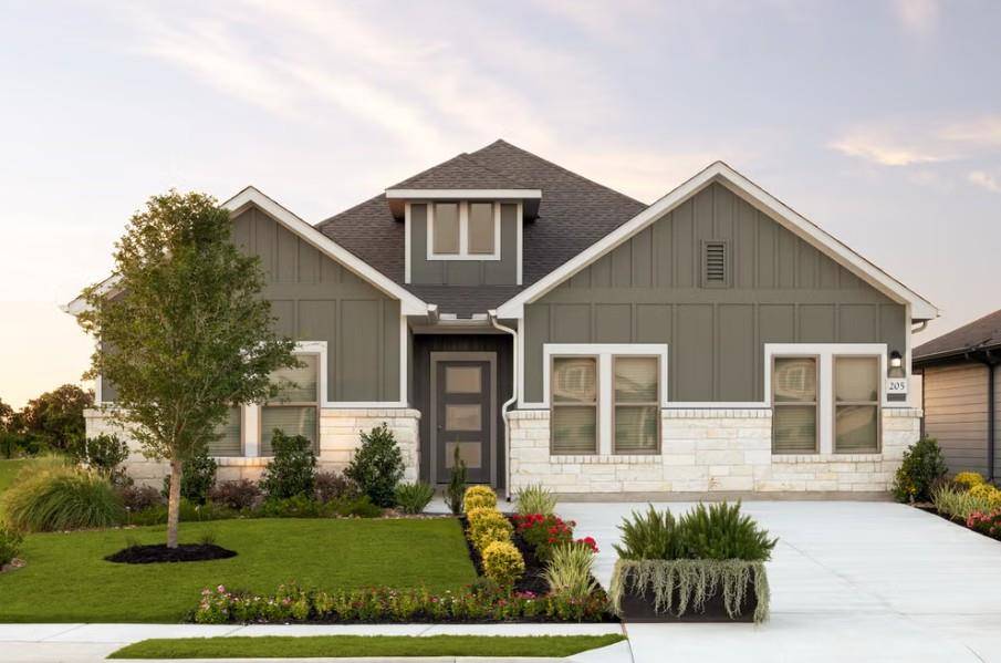 212 Sleep Hollow, Jarrell, TX 76537